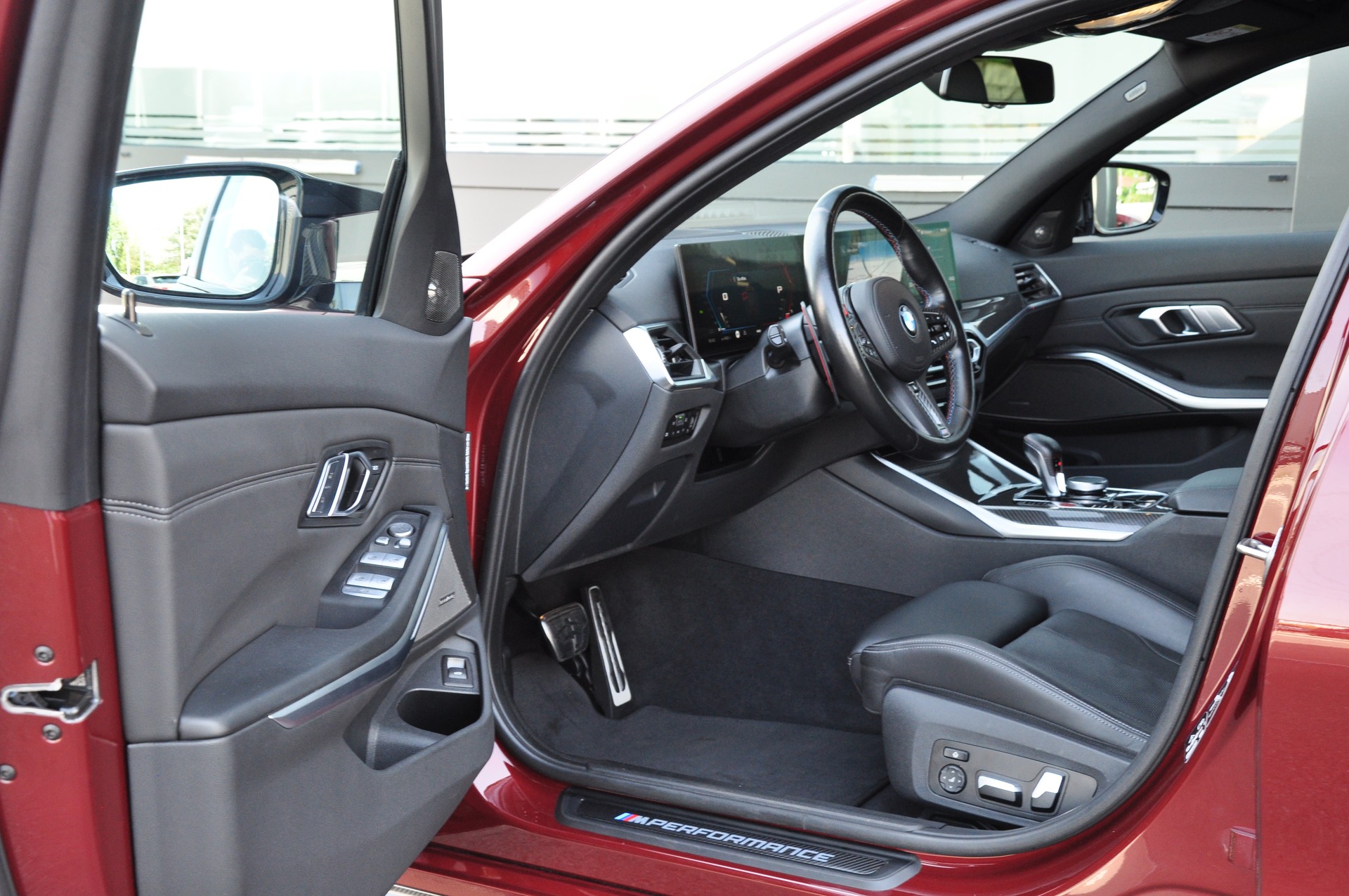 BMW M3 Touring xDrive Competition M-image-17