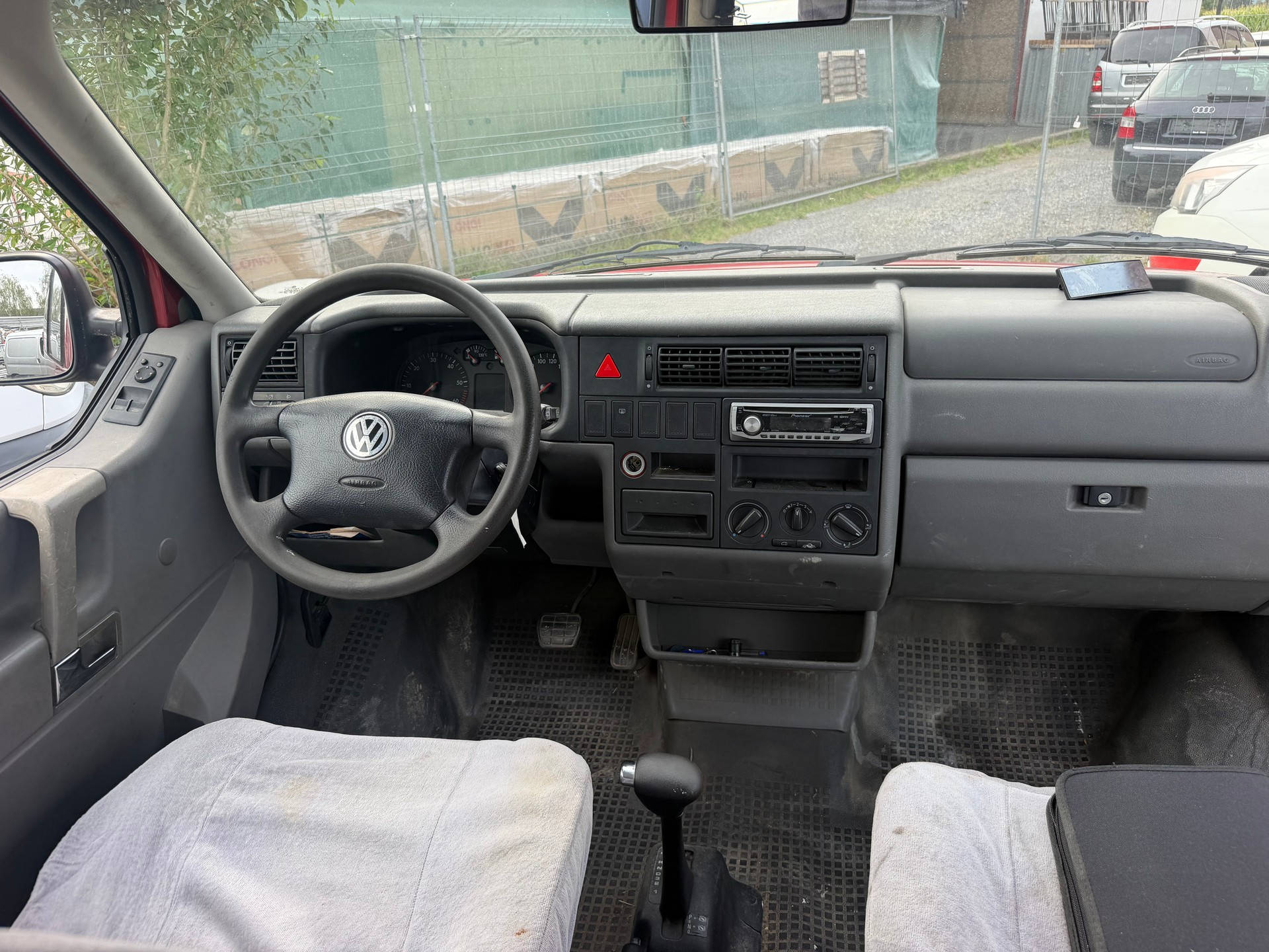 VW T4 Caravelle 2.5 ABS-image-10