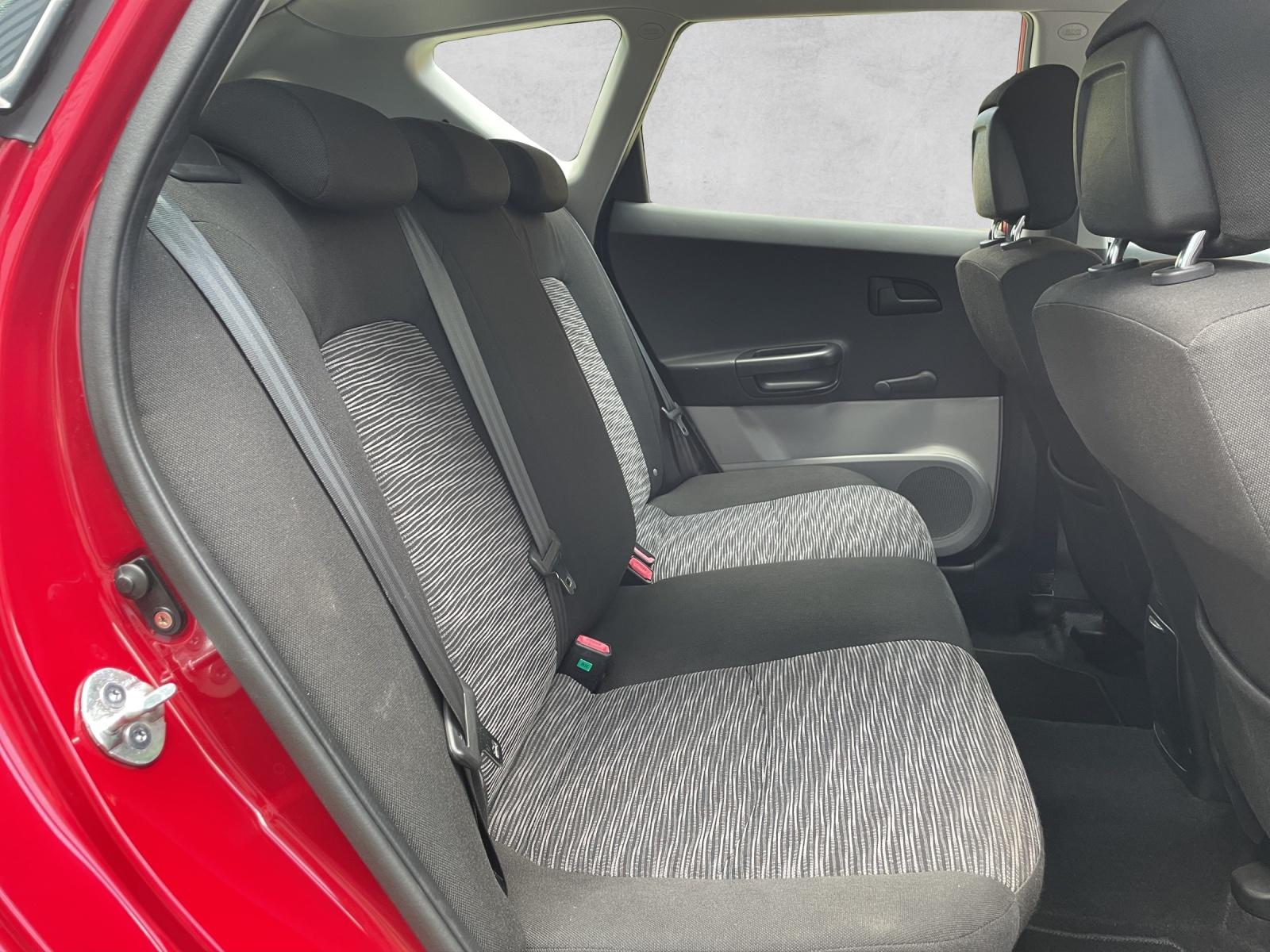 KIA Cee'd Sporty Wagon 1.4 CVVT Eco-image-15