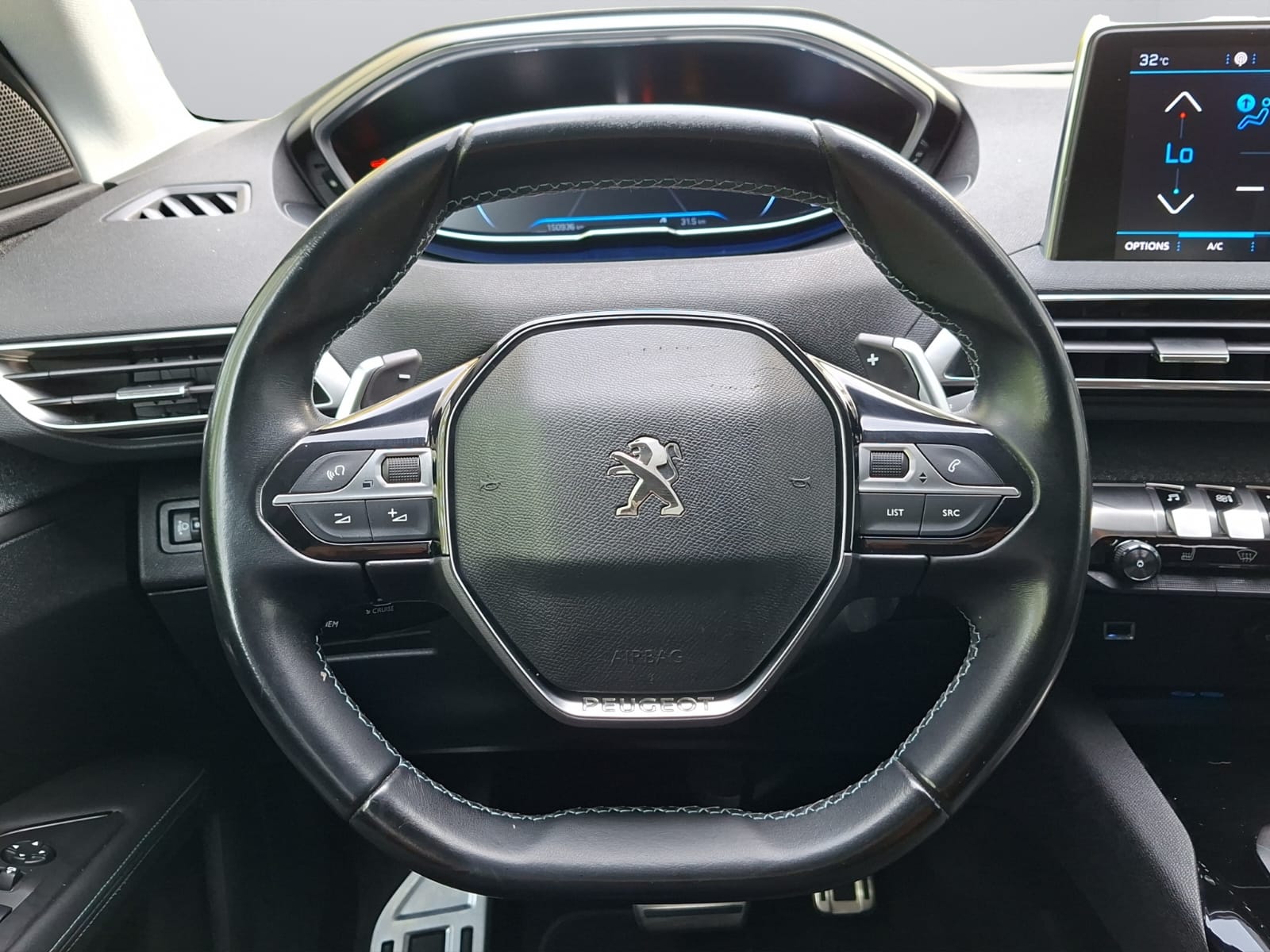 PEUGEOT 3008 1.2 PureTech Active EAT-image-12