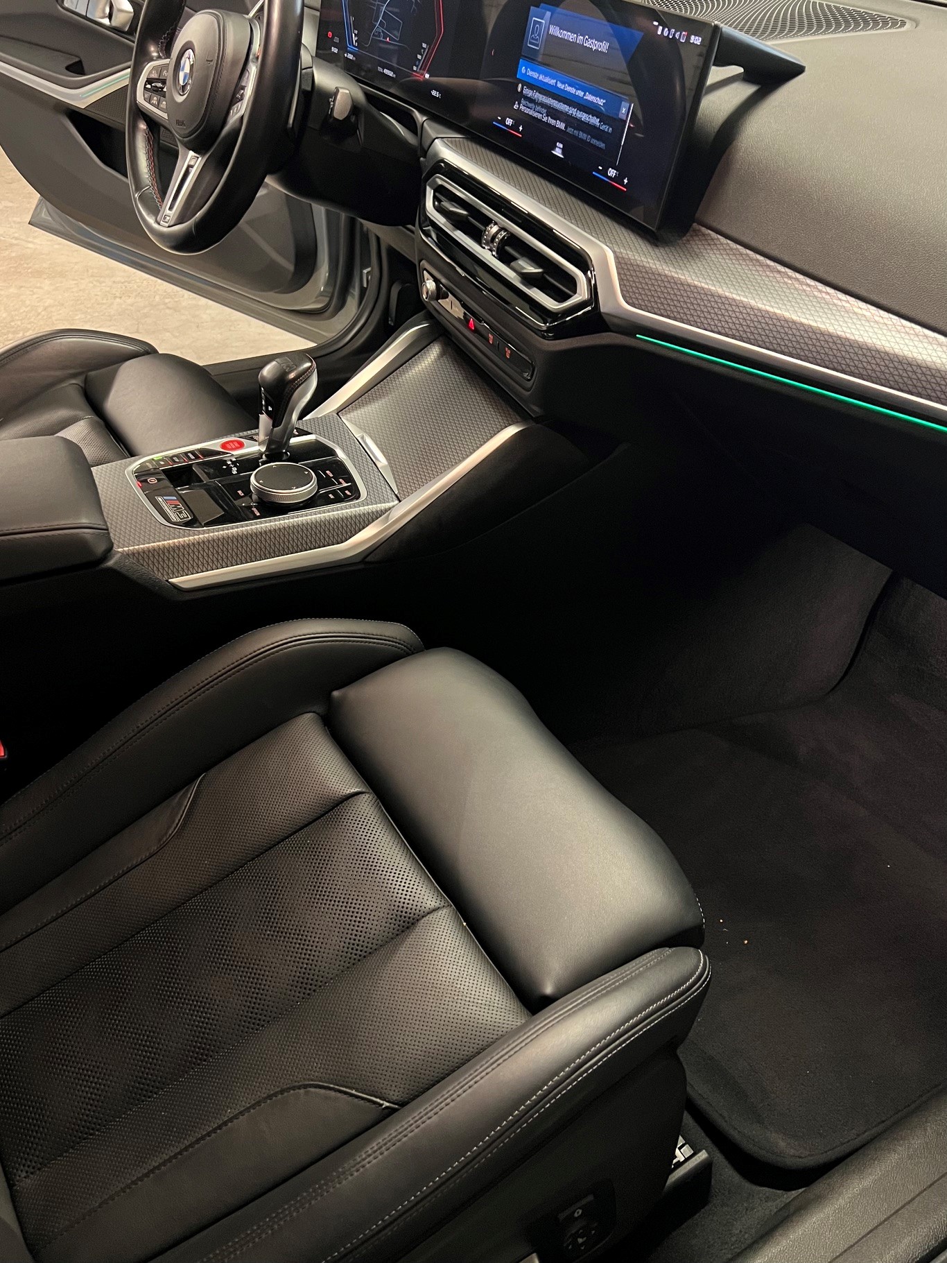 BMW M3 Competition xDrive-image-3