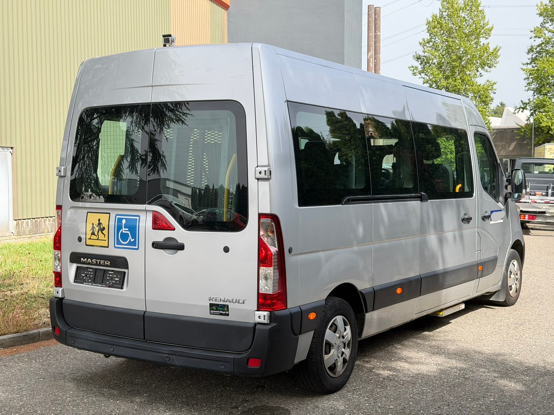 RENAULT T35 ENERGY dCi 145 Trabus L3H2-image-2