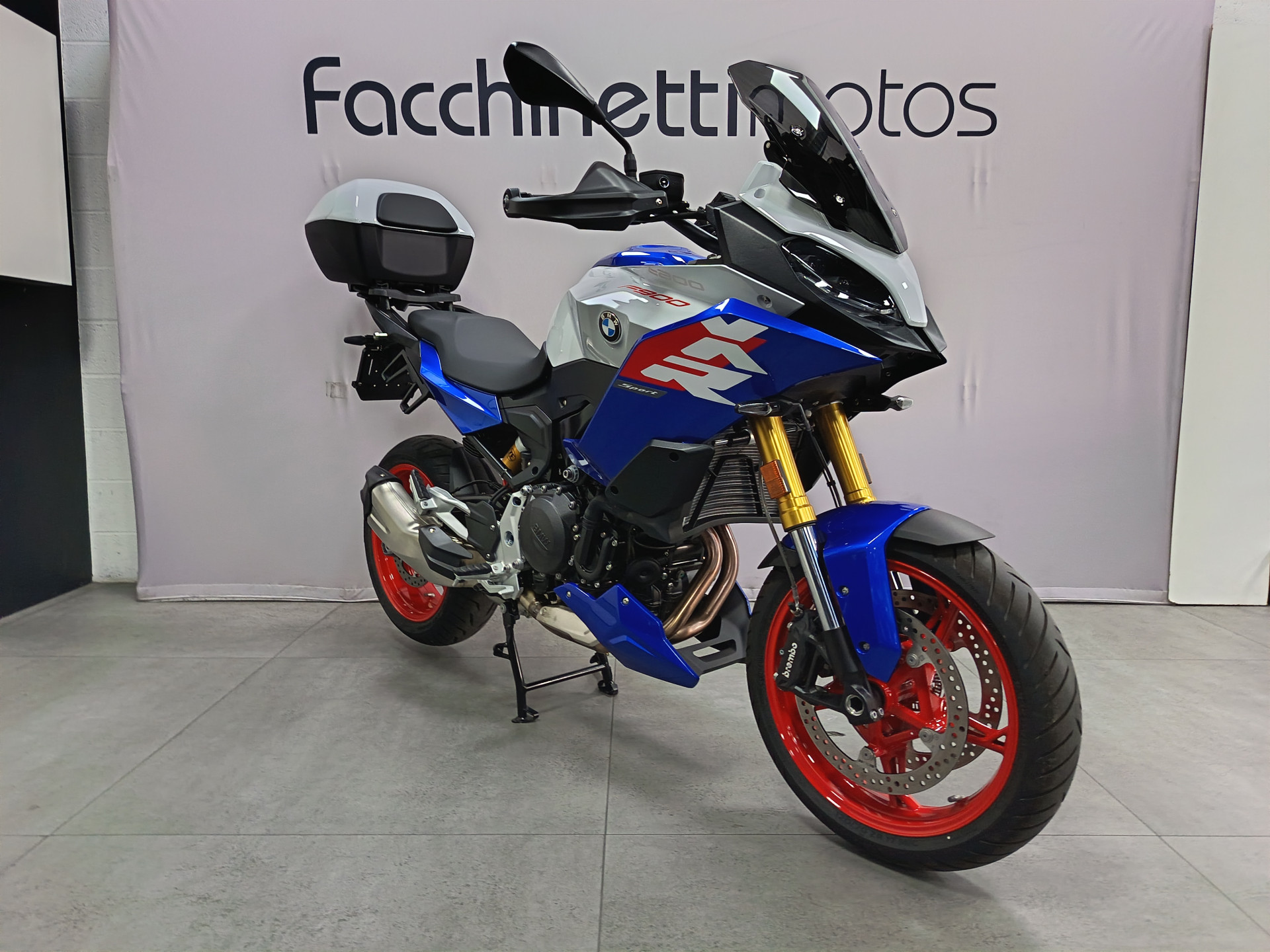 BMW F 900 XR A2 Sport *** Garantie 05.2031 ***-showroom-element-1
