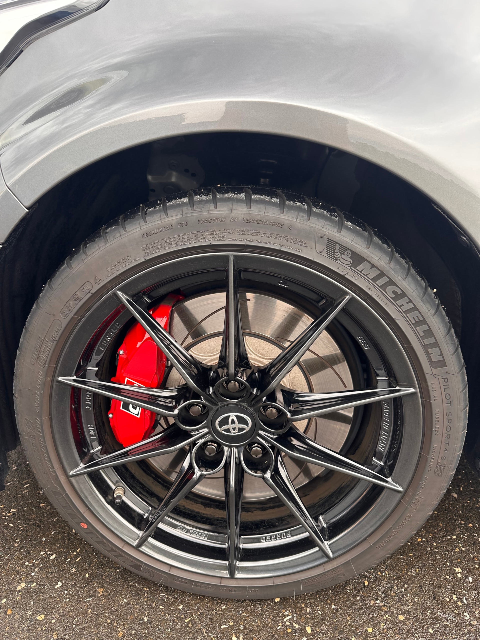 TOYOTA 1.6 Turbo Sport 4x4-image-3