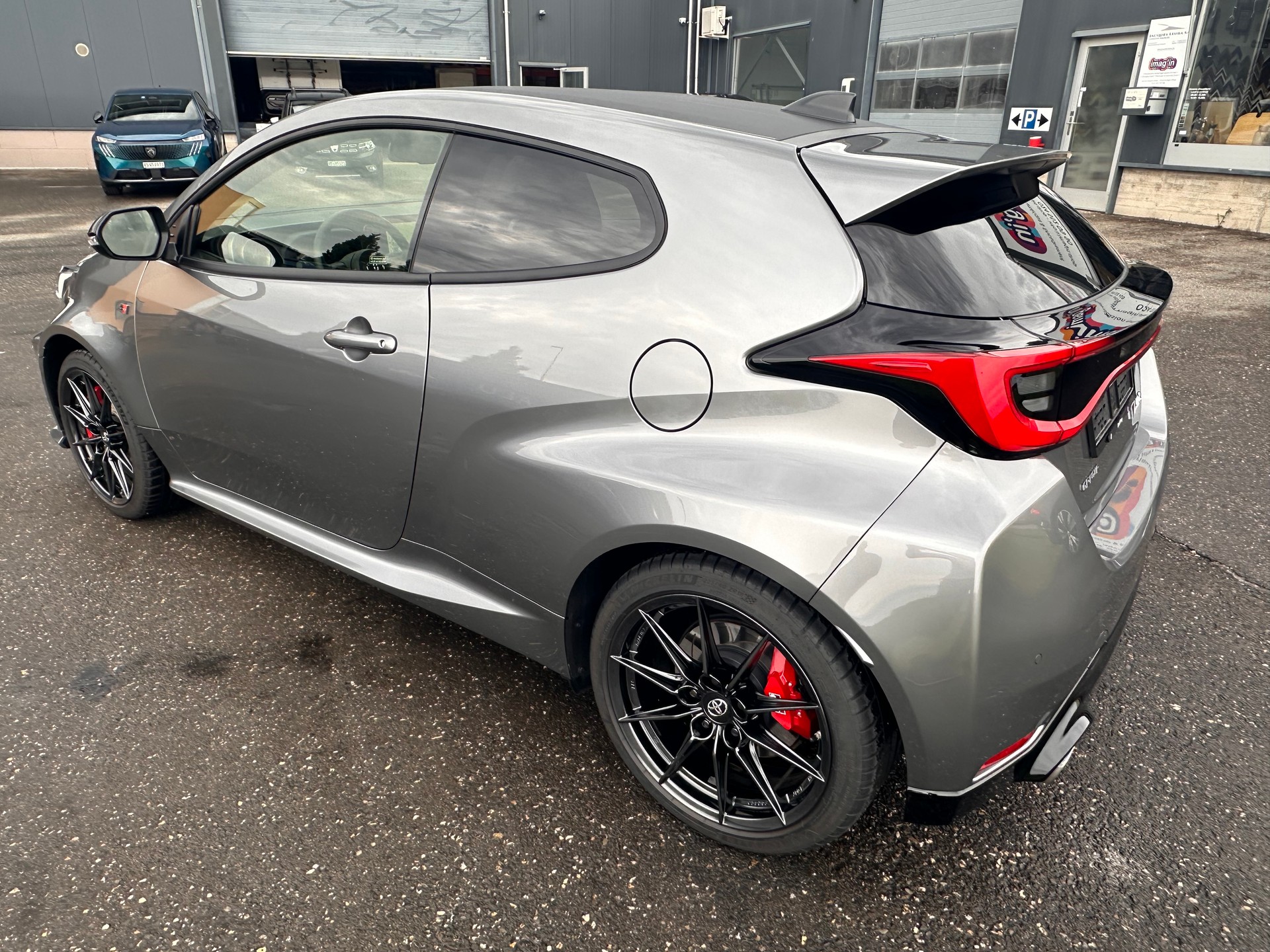TOYOTA 1.6 Turbo Sport 4x4-image-2