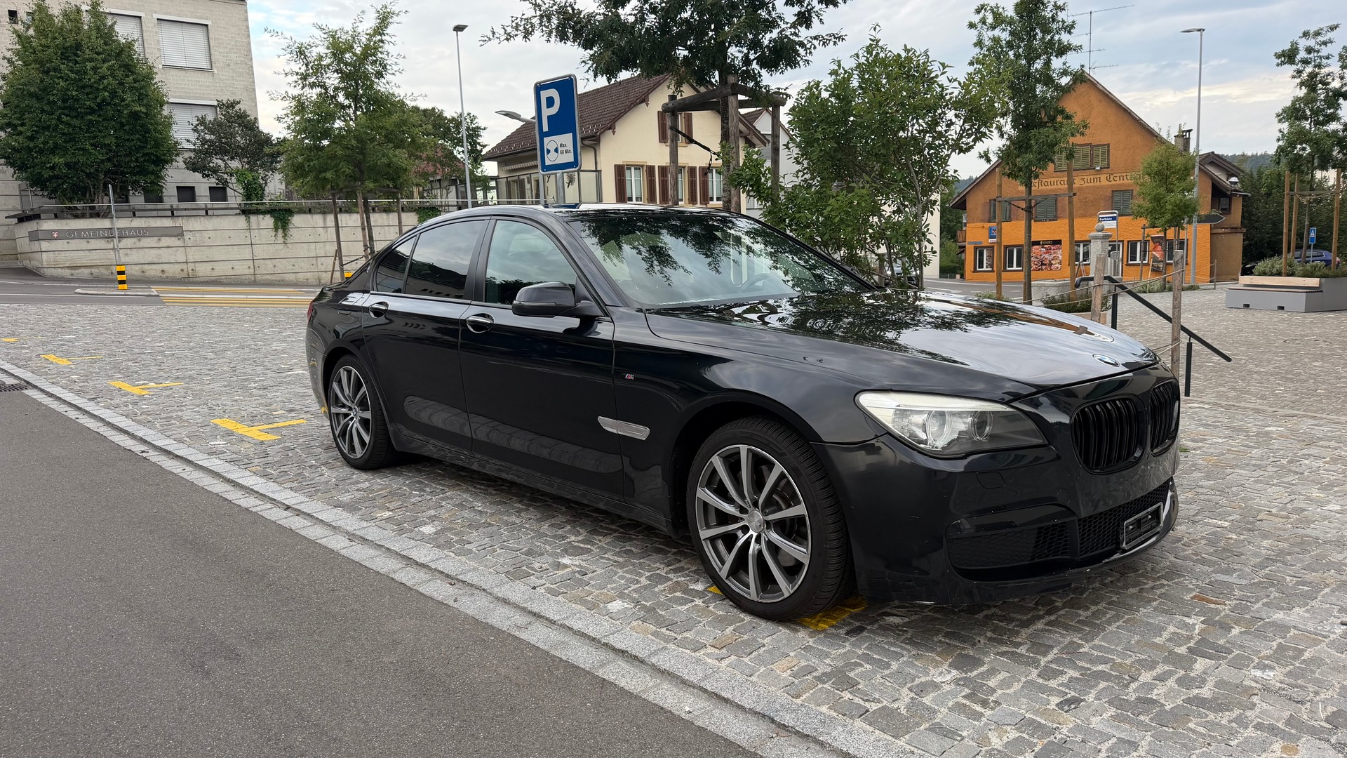 BMW 730d xDrive-image-0