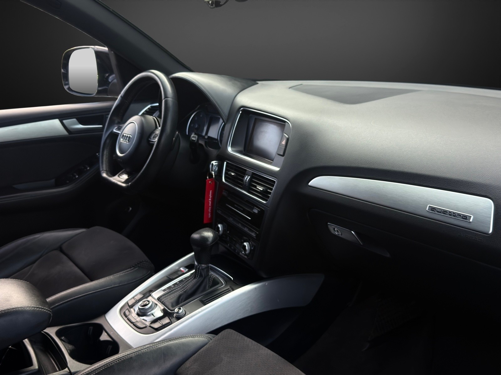 AUDI Q5 3.0 TDI S-Line quattro S-tronic mit 245 PS-image-9