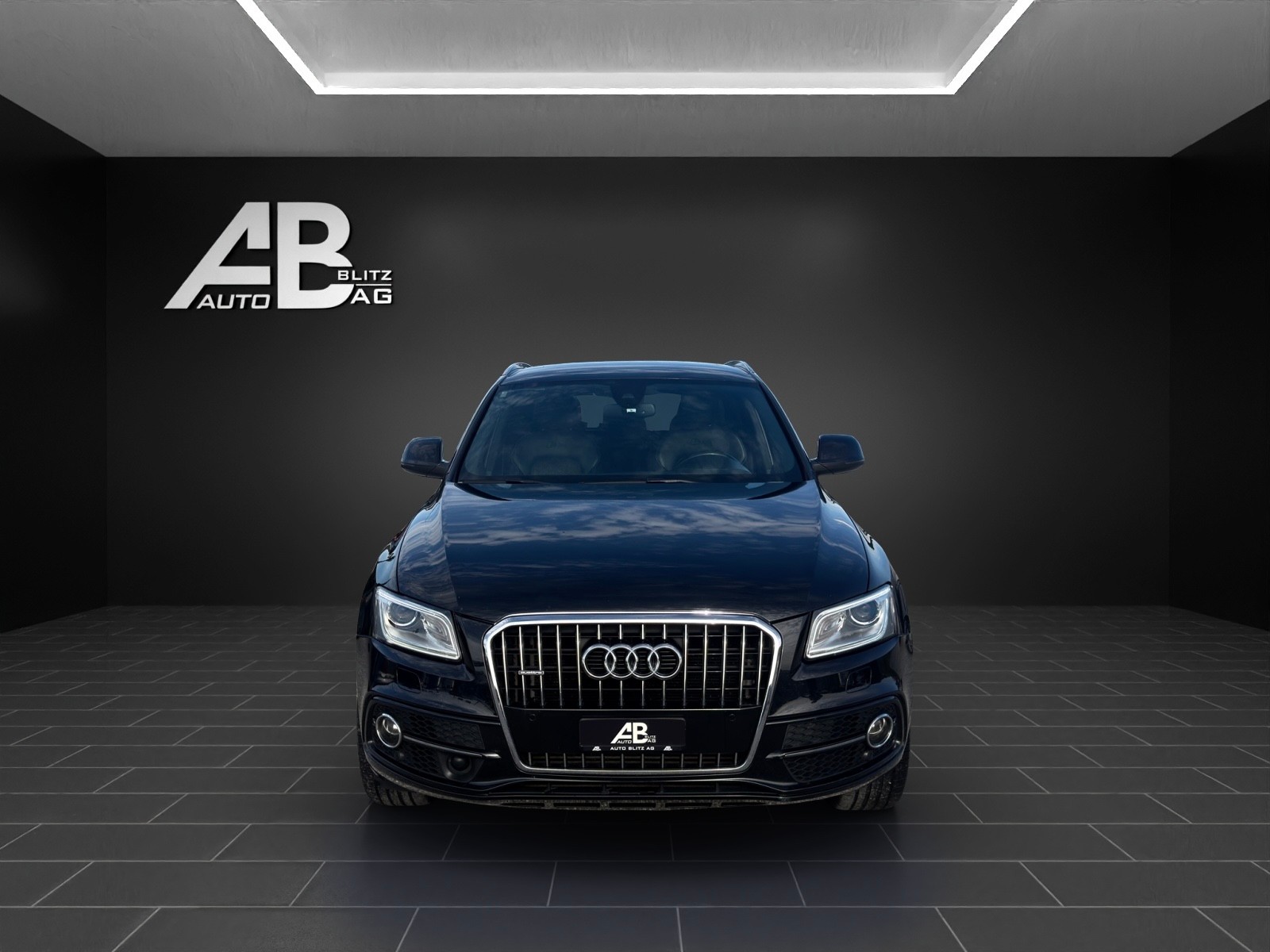 AUDI Q5 3.0 TDI S-Line quattro S-tronic mit 245 PS-image-0