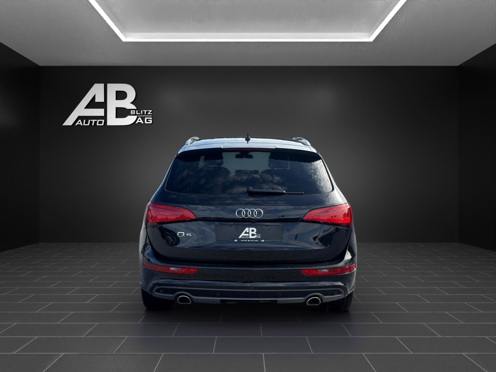 AUDI Q5 3.0 TDI S-Line quattro S-tronic mit 245 PS-image-3