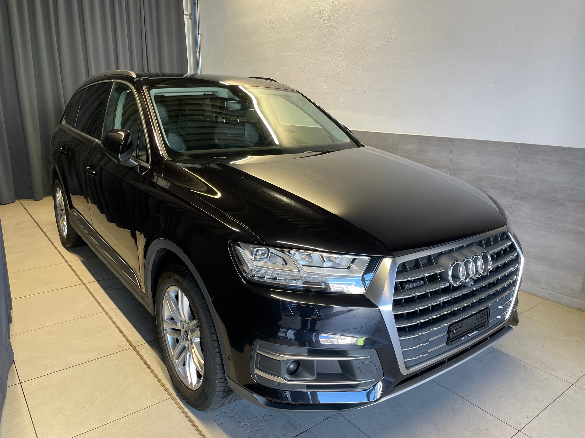 AUDI Q7 3.0 TDI quattro tiptronic S-line 7 Pl (39)-image-0