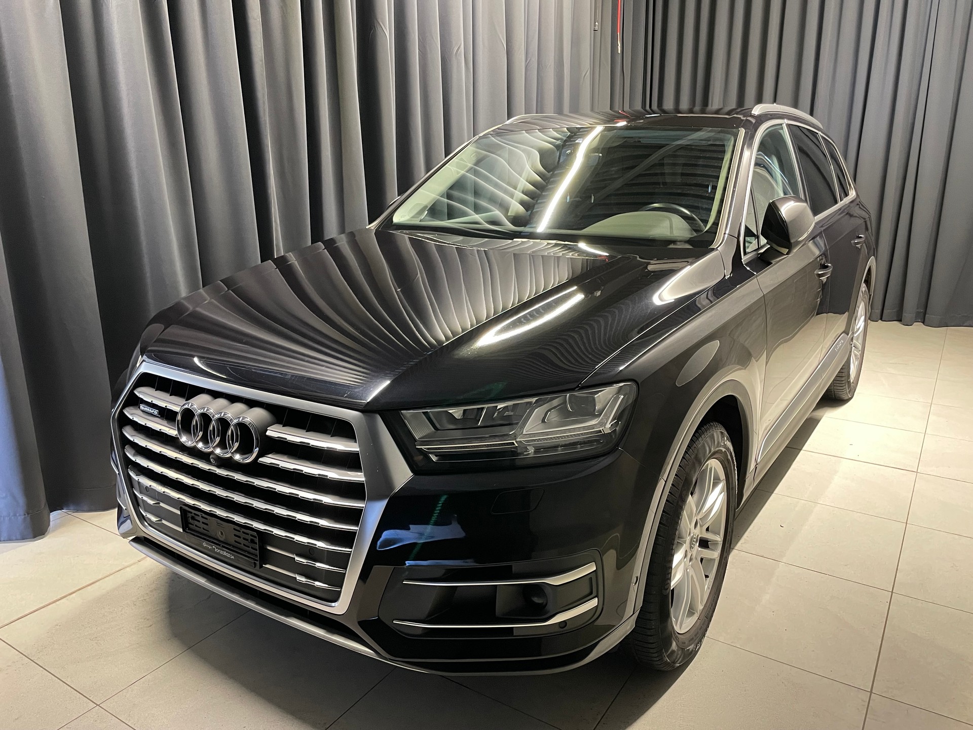 AUDI Q7 3.0 TDI quattro tiptronic S-line 7 Pl (39)-image-2