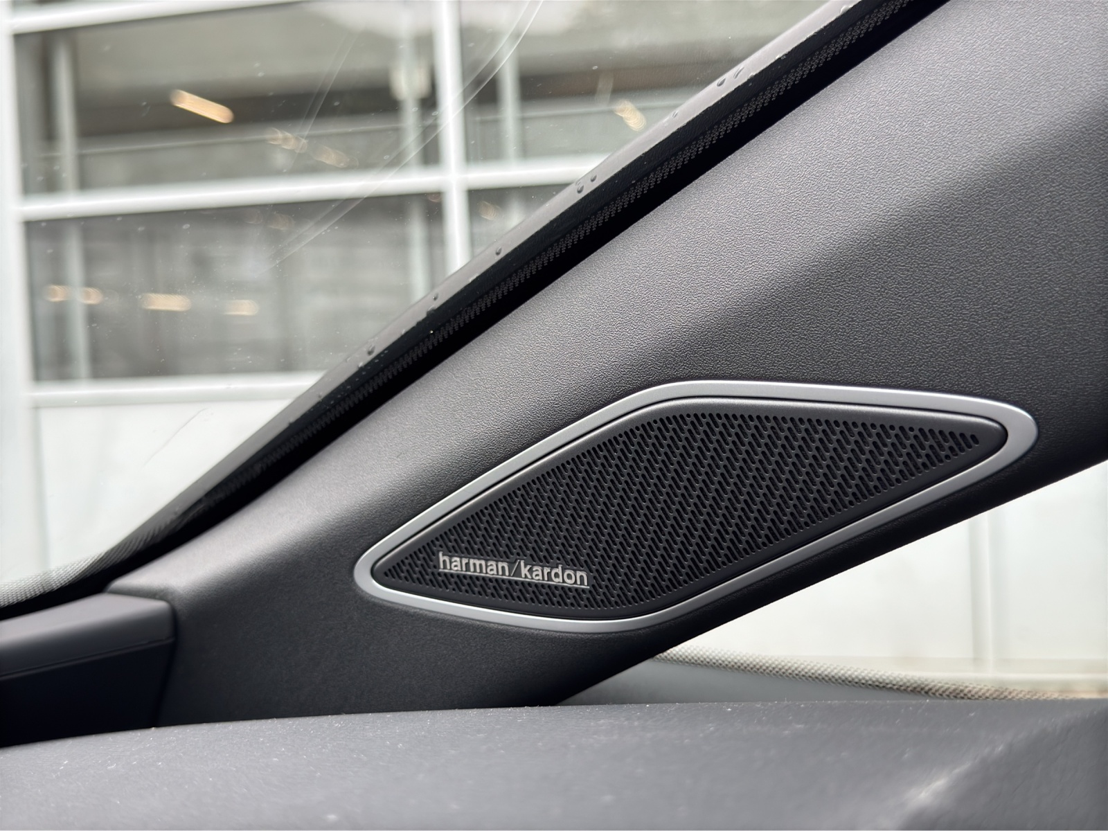 VW ID.3 Neo 79 kWh 231 PS Style-image-16