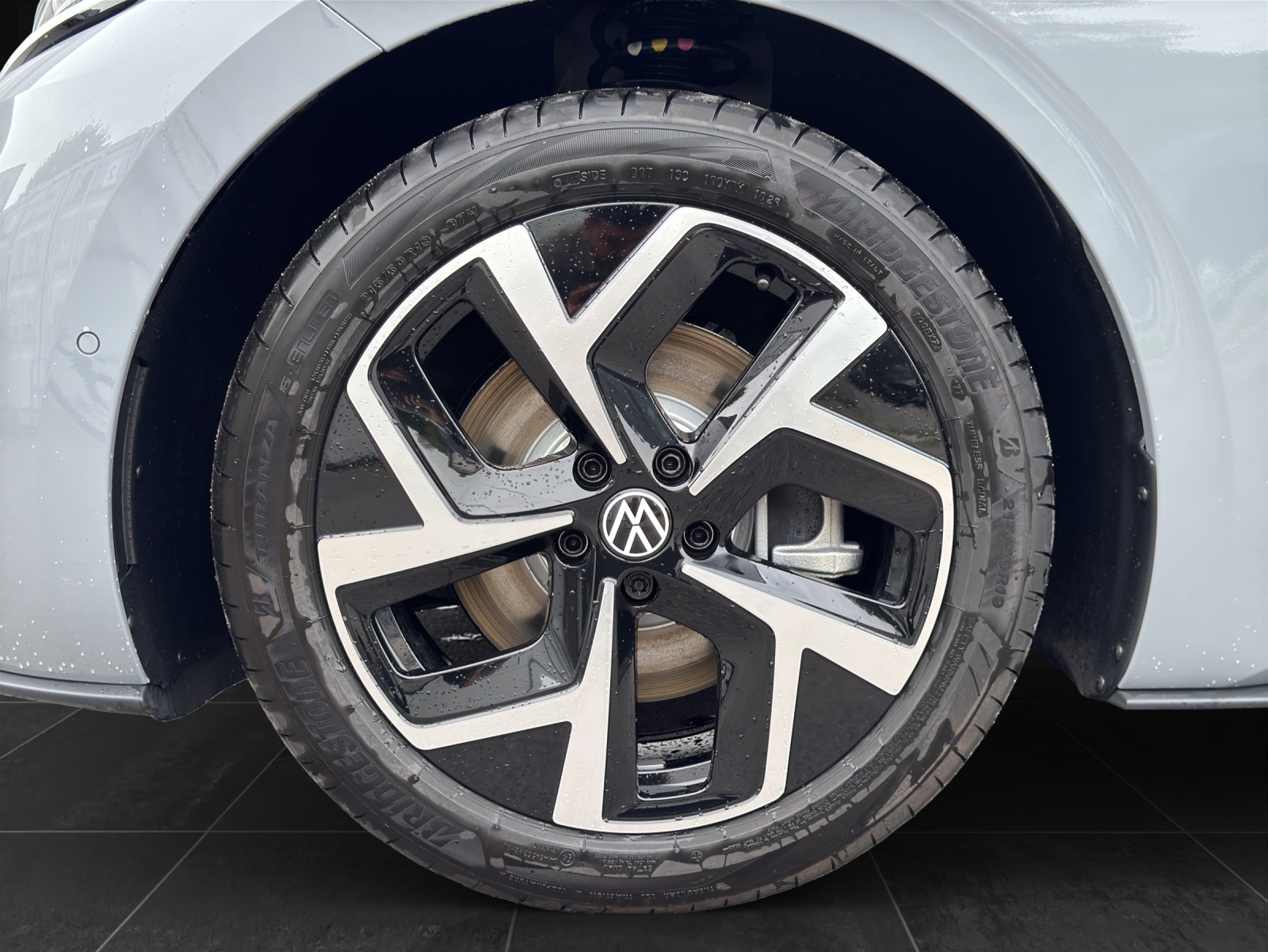 VW ID.3 Neo 79 kWh 231 PS Style-image-13
