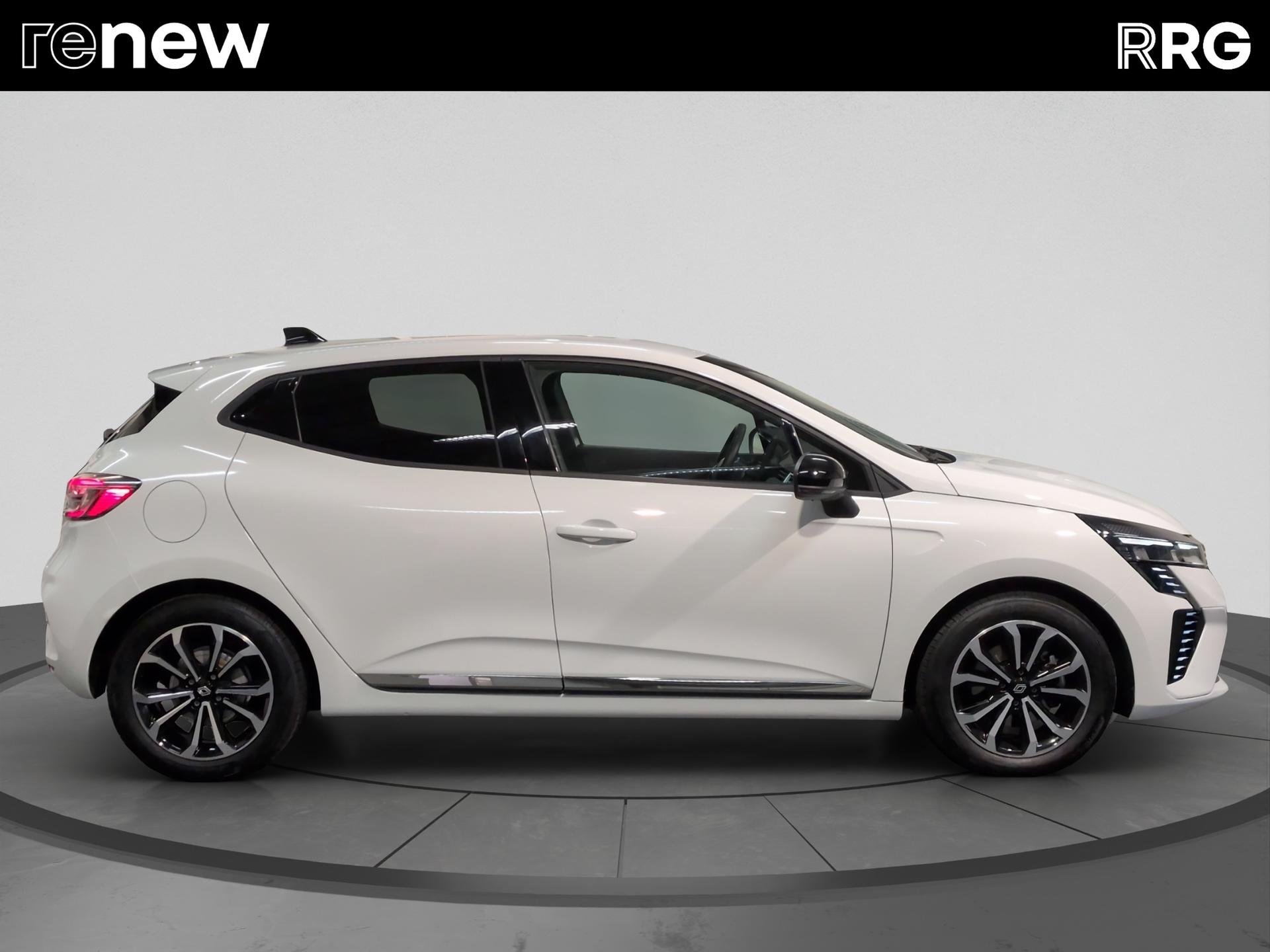 RENAULT Clio 1.6 E-Tech Techno-image-1