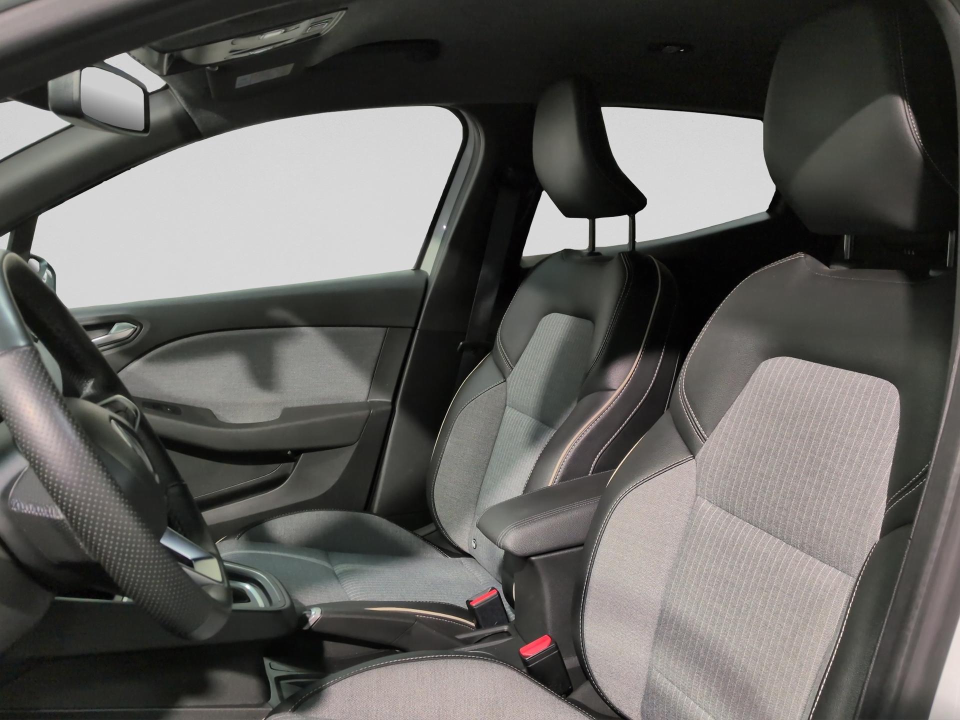 RENAULT Clio 1.6 E-Tech Techno-image-8