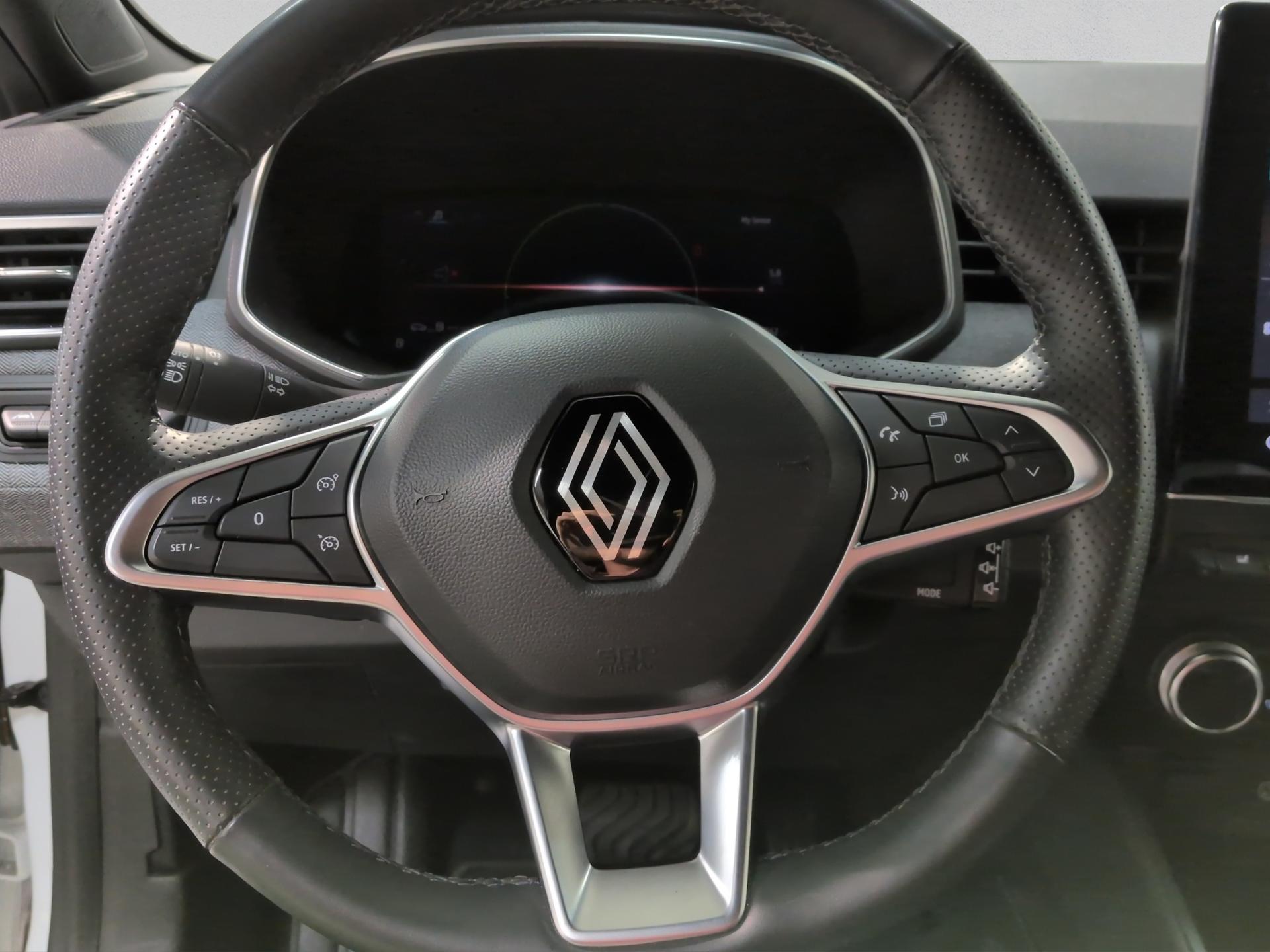 RENAULT Clio 1.6 E-Tech Techno-image-9