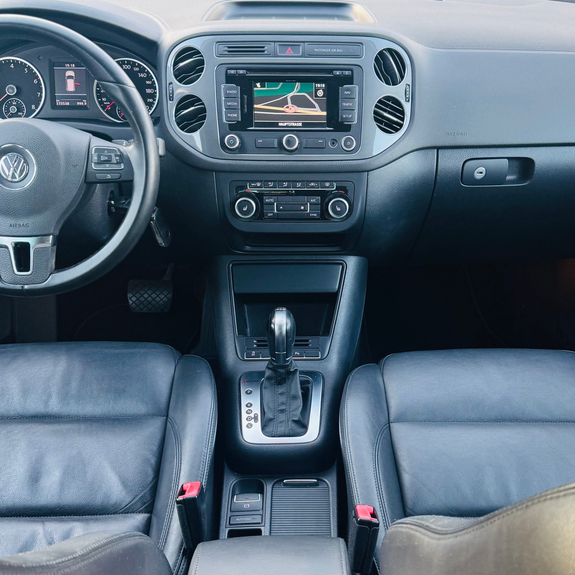 VW Tiguan 2.0 TSI Sport&Style 4Motion DSG-image-8