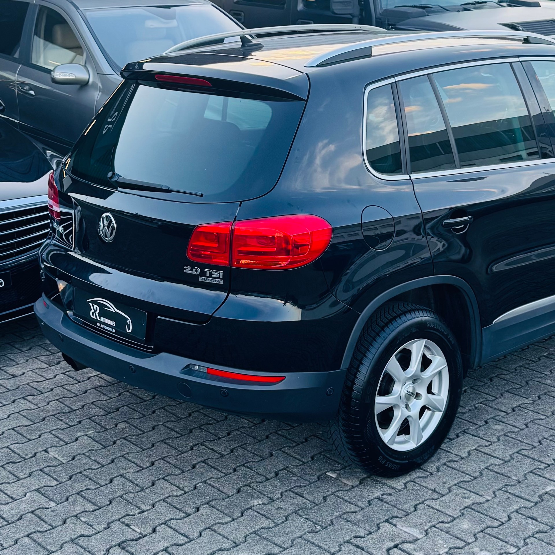 VW Tiguan 2.0 TSI Sport&Style 4Motion DSG-image-3