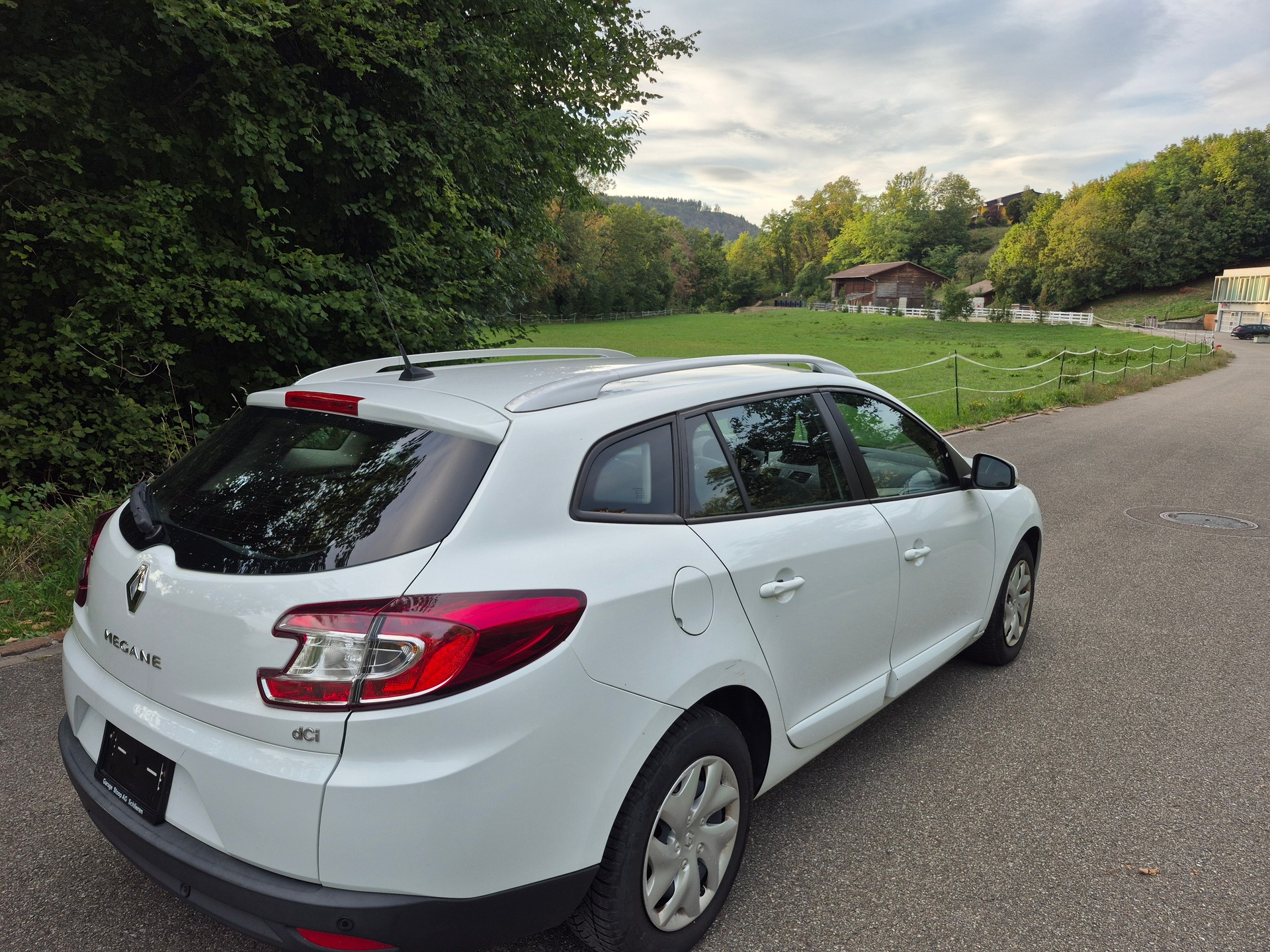 RENAULT Mégane Grandtour 1.5 dCi Bose EDC-image-3