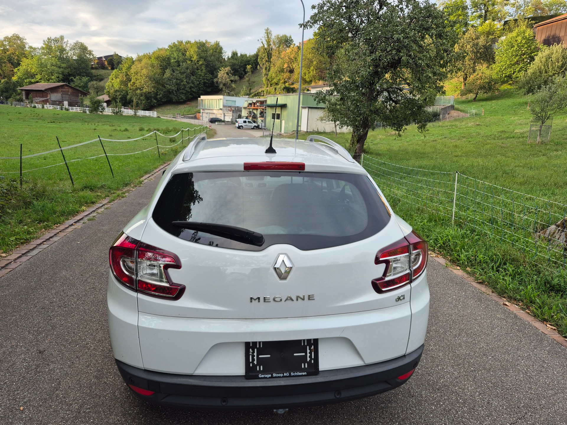 RENAULT Mégane Grandtour 1.5 dCi Bose EDC-image-4