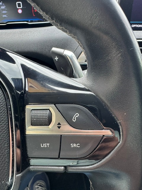 PEUGEOT 5008 1.5 BlueHDi Allure EAT-image-21