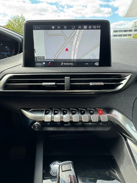 PEUGEOT 5008 1.5 BlueHDi Allure EAT-image-12