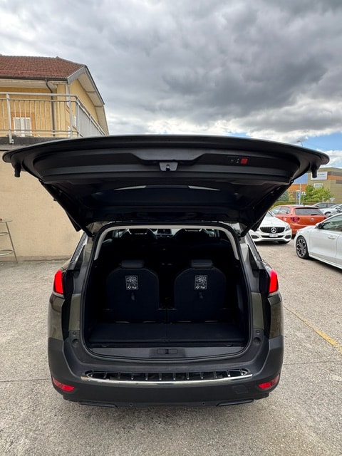 PEUGEOT 5008 1.5 BlueHDi Allure EAT-image-27