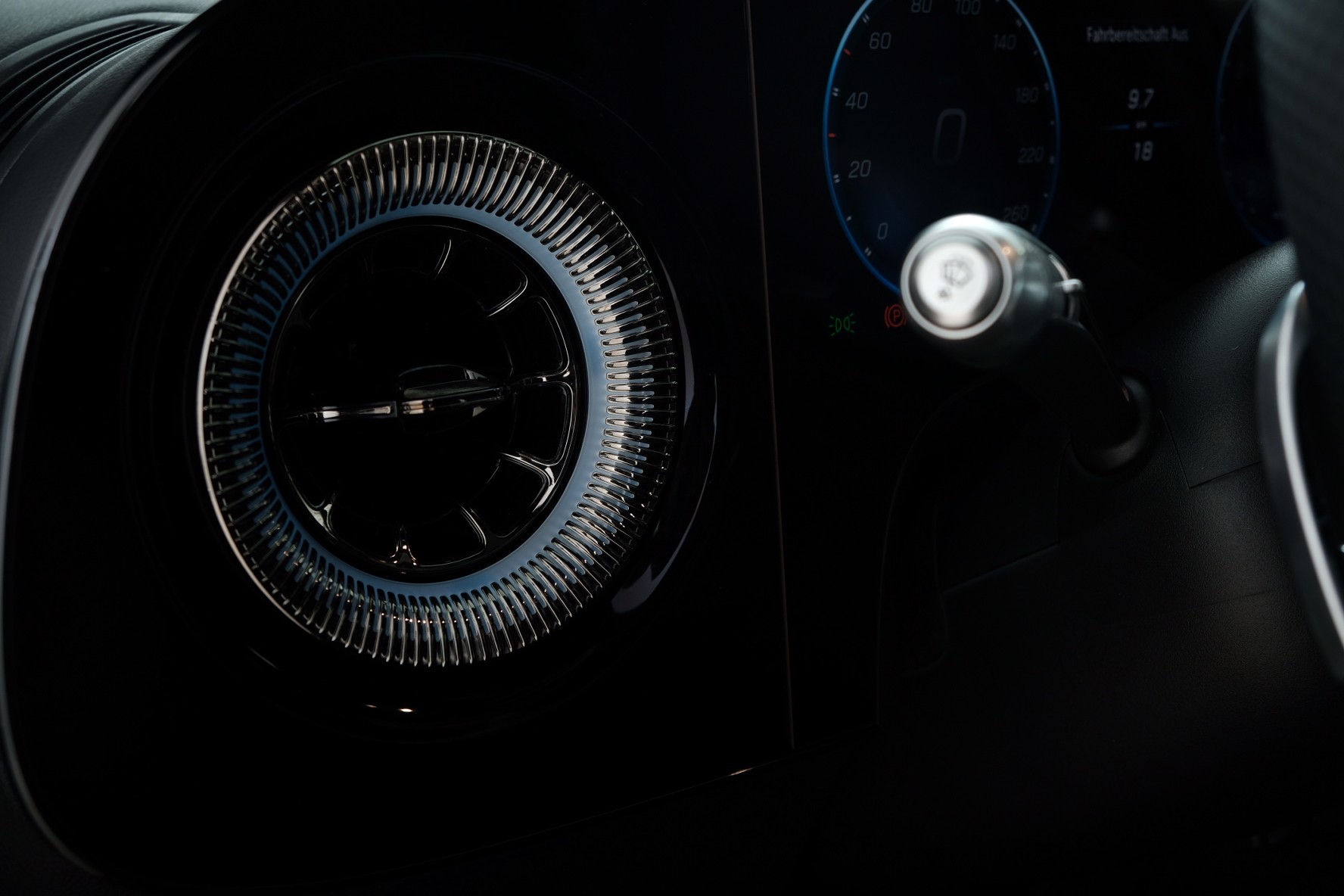 MERCEDES-BENZ GLB 220 4matic X248 Me.-Fzg. / Demo-image-15