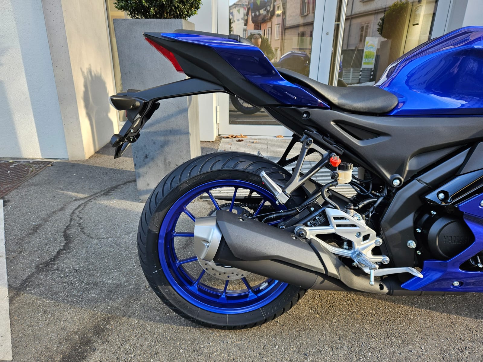 YAMAHA YZF-R 125 ABS-image-8
