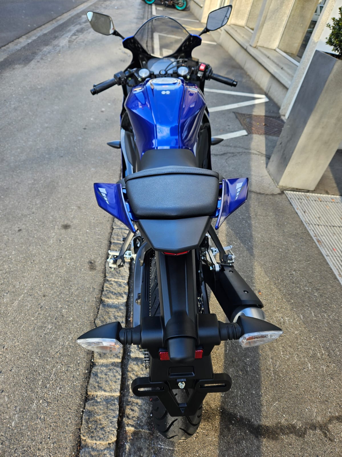 YAMAHA YZF-R 125 ABS-image-6