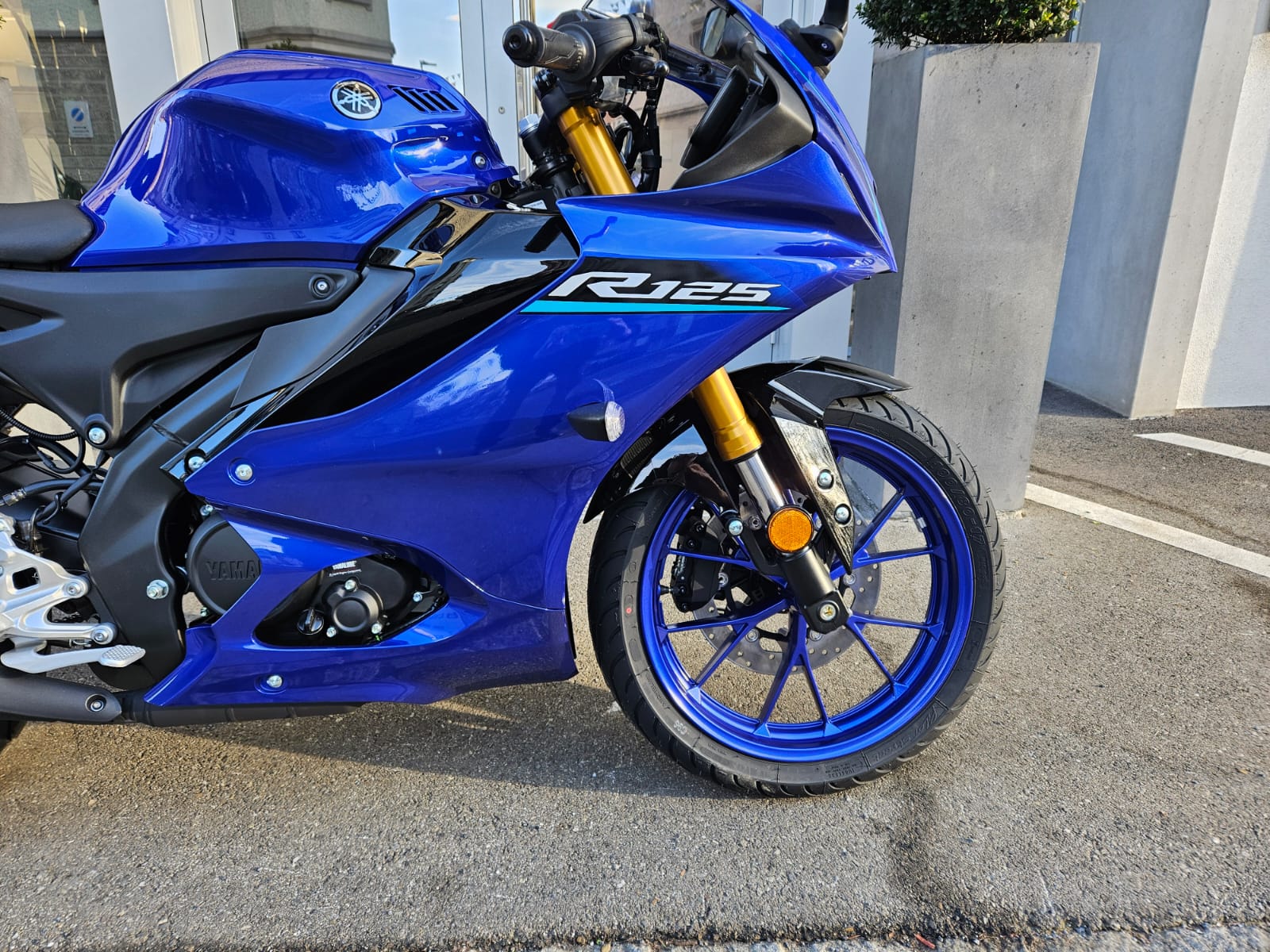 YAMAHA YZF-R 125 ABS-image-7
