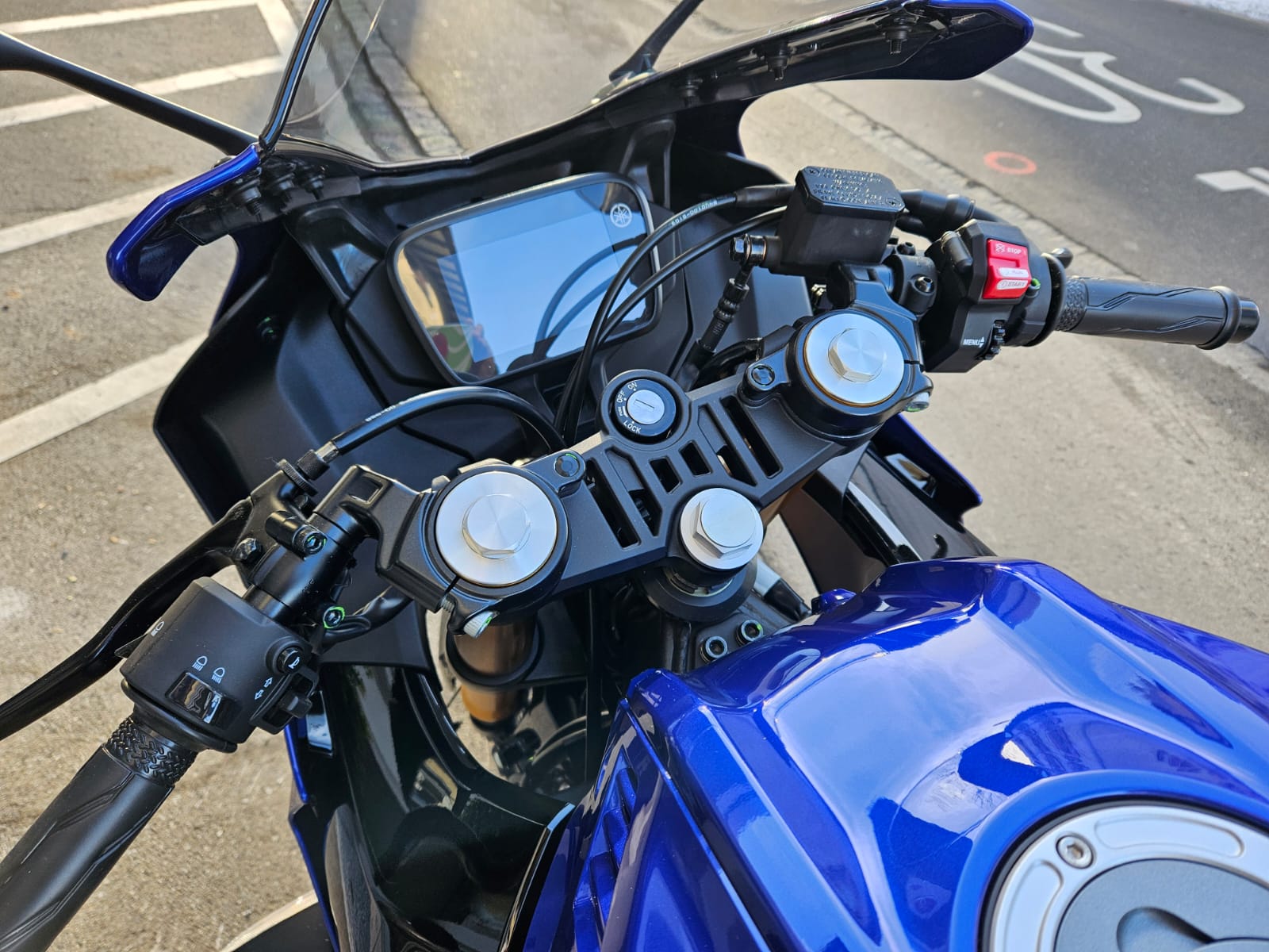 YAMAHA YZF-R 125 ABS-image-4