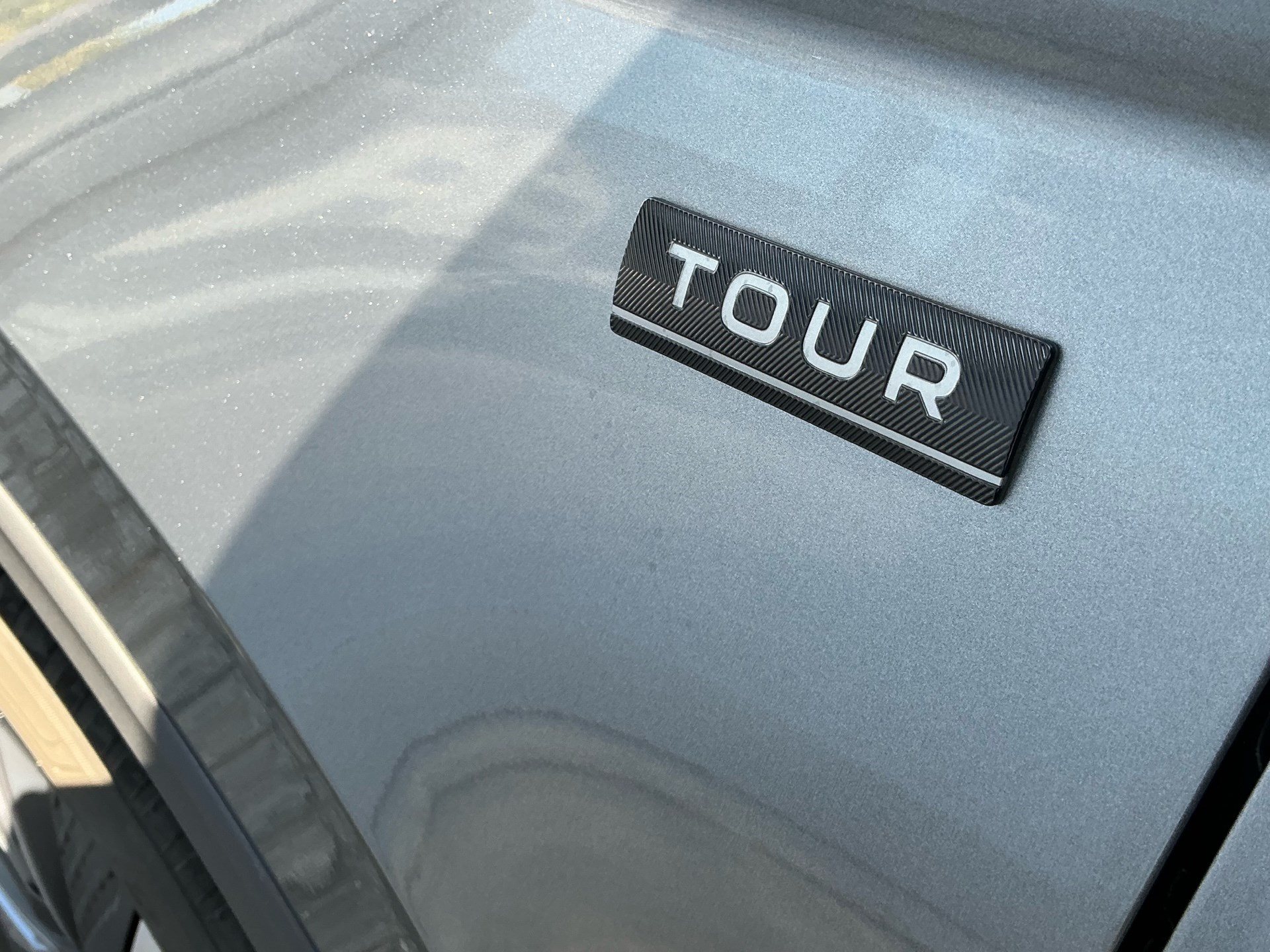 SKODA Karoq Tour 4x4 ***360° KAMERA UND PANORAMADACH ***-image-29