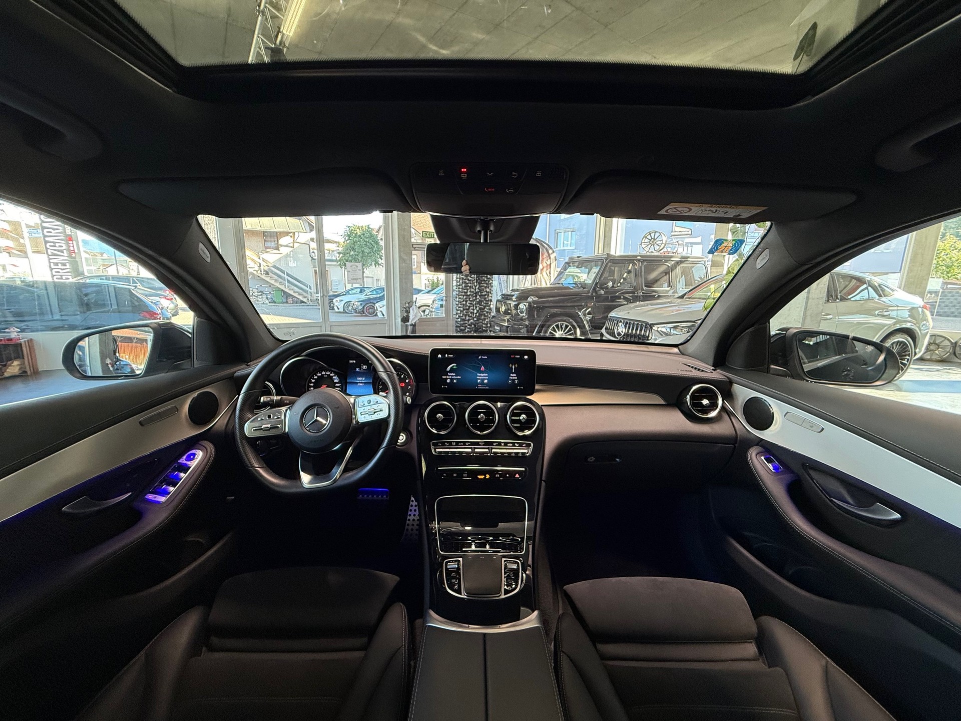 MERCEDES-BENZ GLC Coupé 200 AMG Line 4Matic 9G-Tronic-image-15