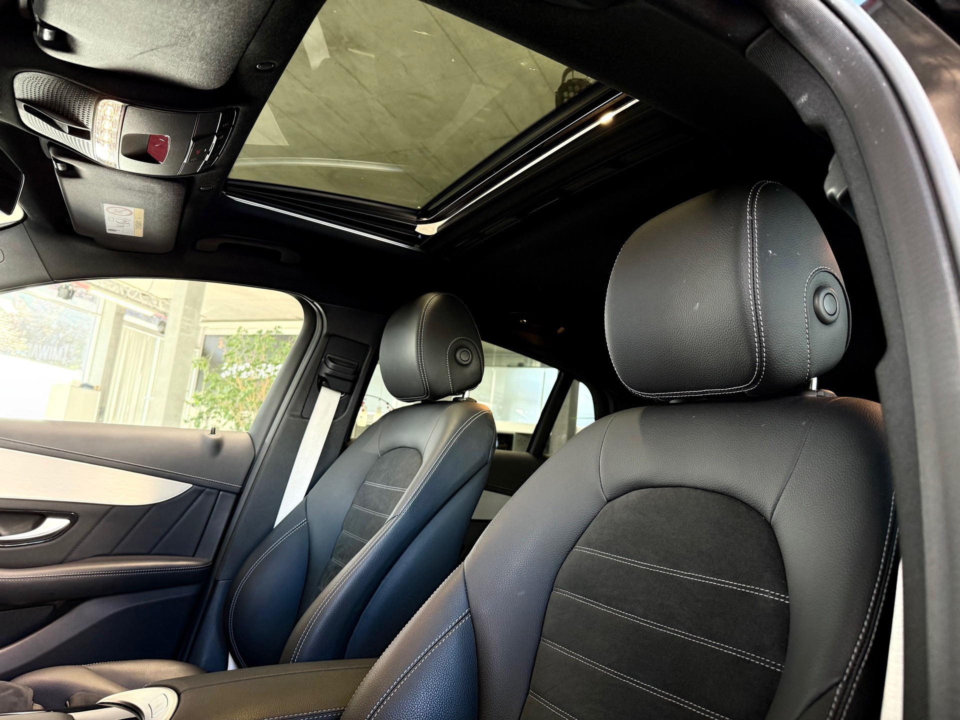 MERCEDES-BENZ GLC Coupé 200 AMG Line 4Matic 9G-Tronic-image-8