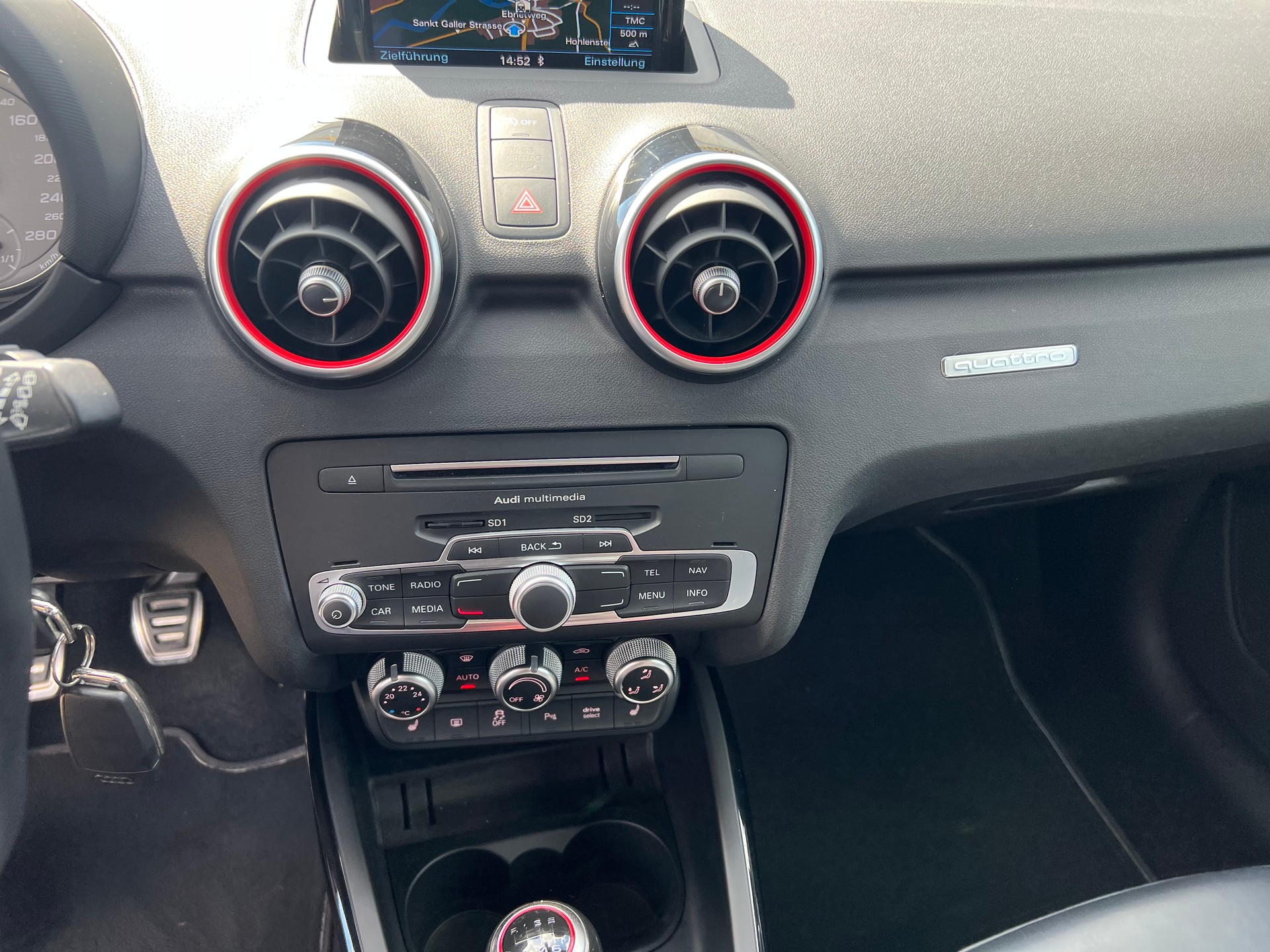 AUDI S1 Sportback 2.0 TFSI quattro Spezial-image-20