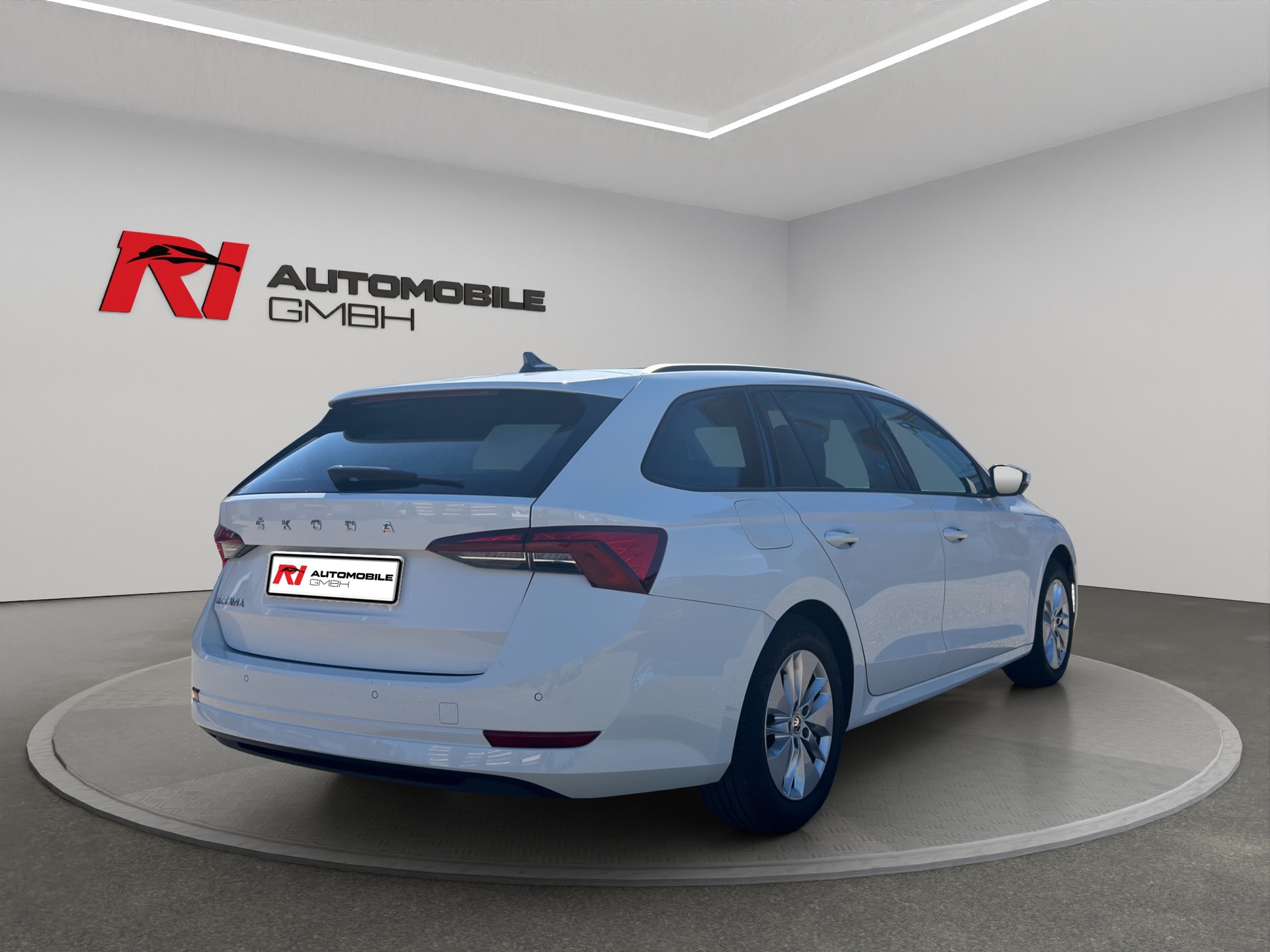 SKODA Octavia Combi 2.0 TDI DSG Ambition-image-7