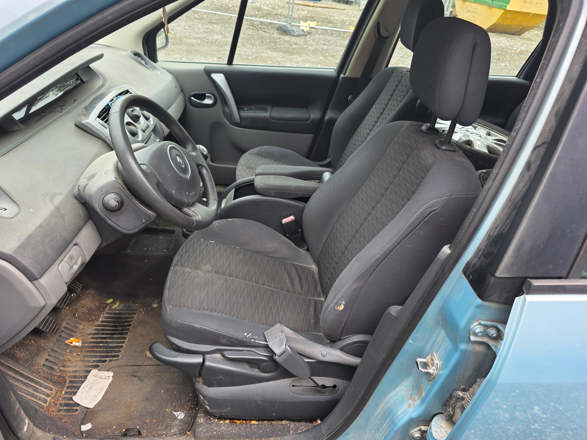 RENAULT Scénic 2.0 16V Dynamique-image-7