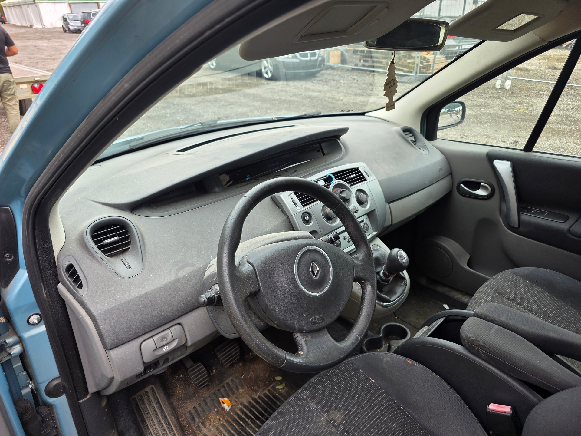 RENAULT Scénic 2.0 16V Dynamique-image-6