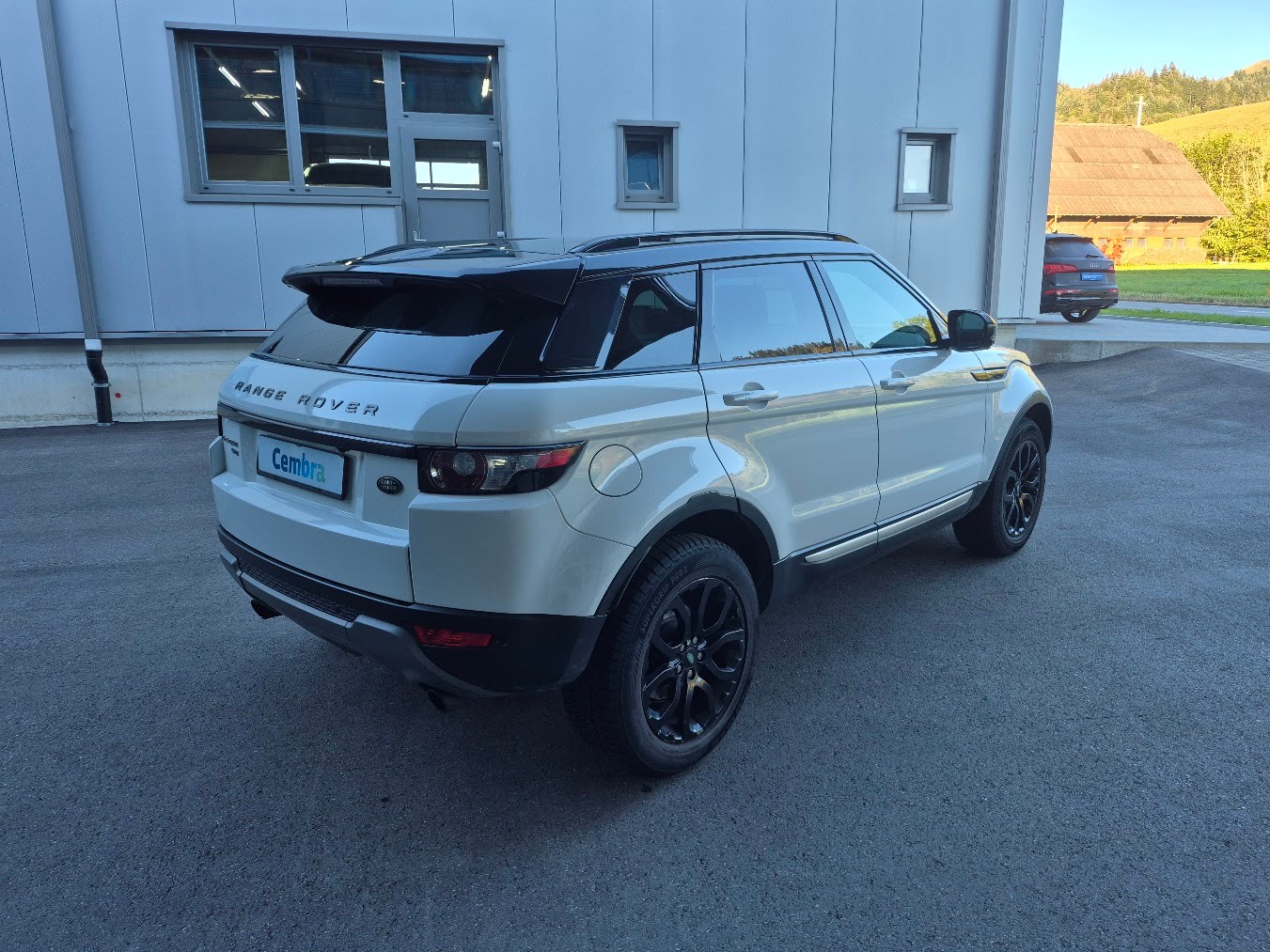 LAND ROVER Range Rover Evoque 2.0 Si4 Prestige AT6-image-4