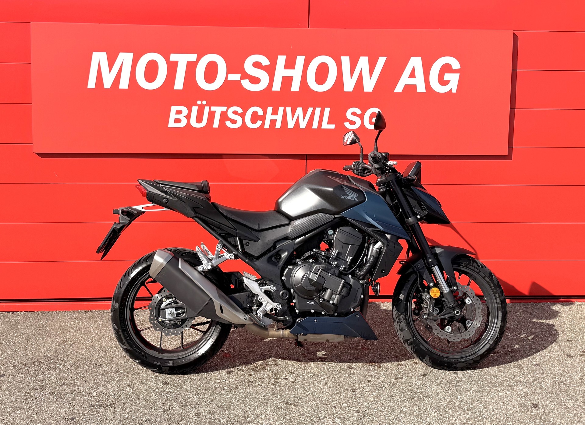 HONDA CB 750 Hornet E-Clutch