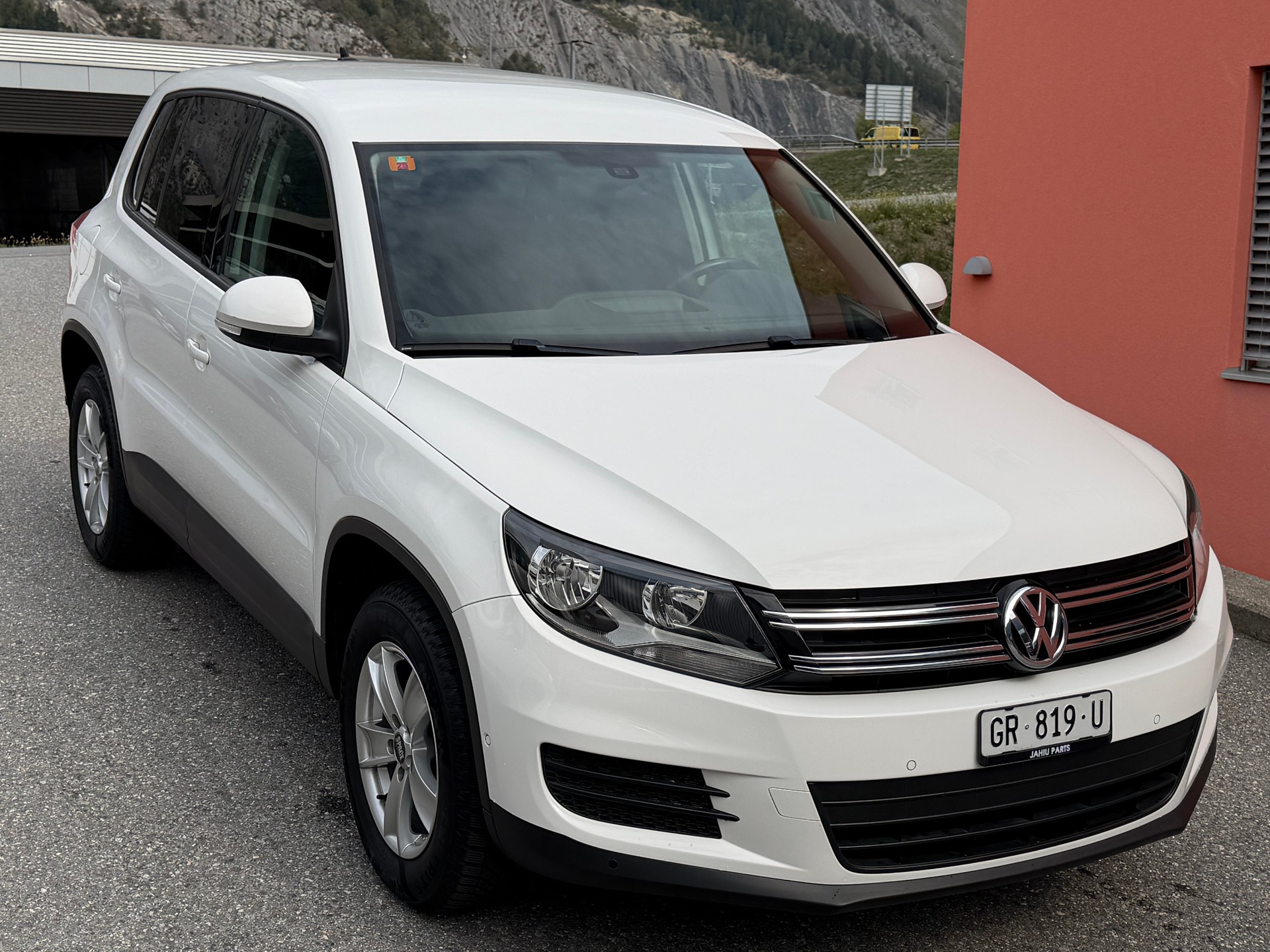 VW Tiguan 1.4 TSI BlueMotion Trend&Fun 4x2-image-1