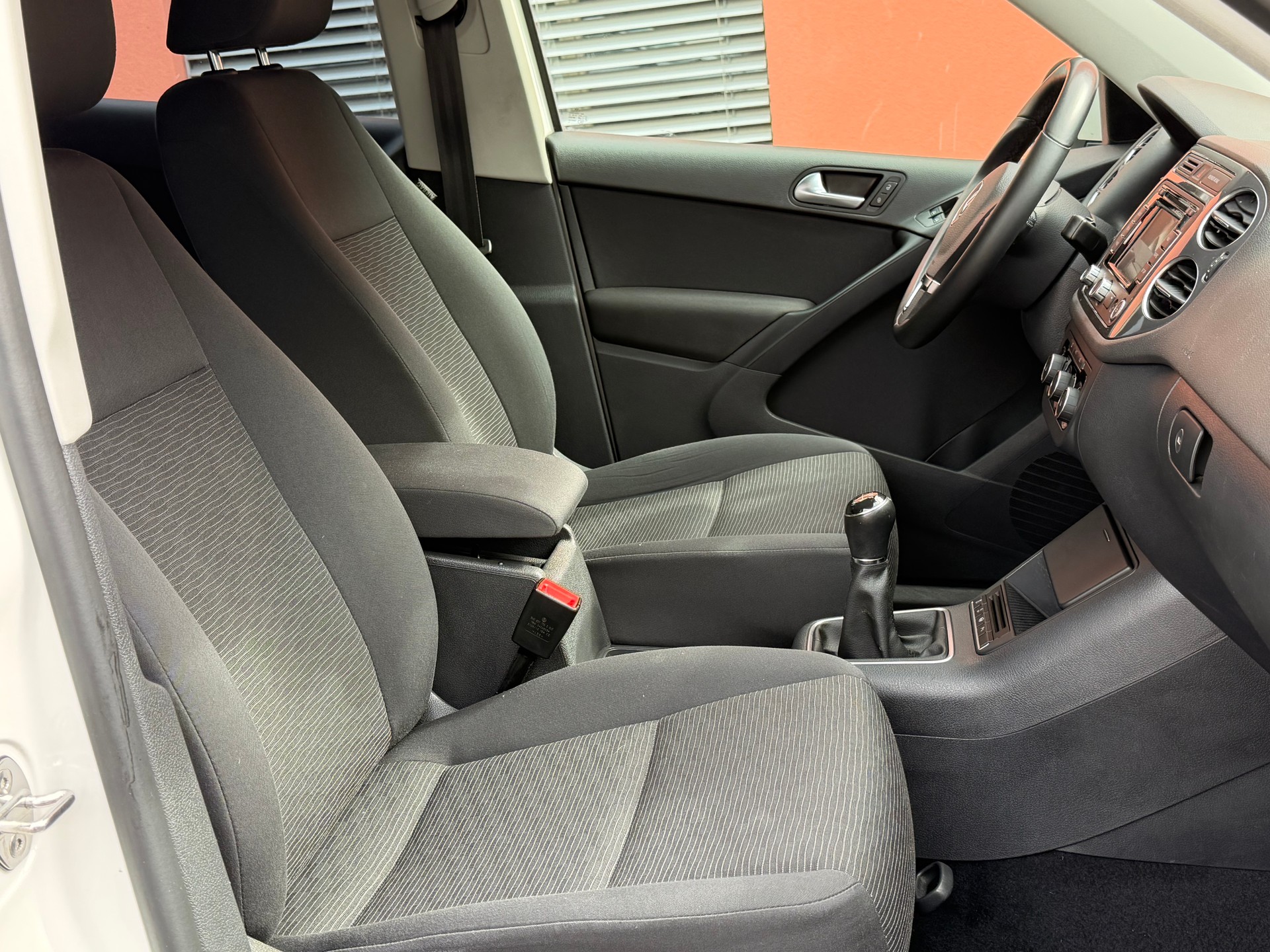VW Tiguan 1.4 TSI BlueMotion Trend&Fun 4x2-image-8