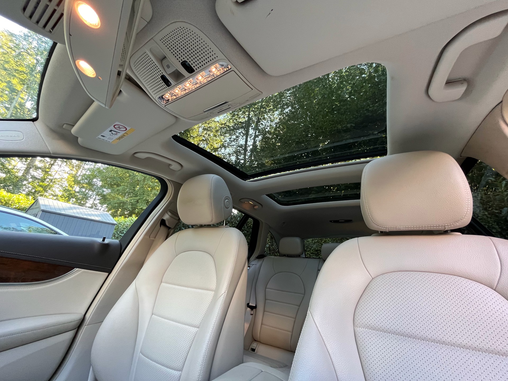 MERCEDES-BENZ C 250 BlueTec Exclusive 4m-image-14