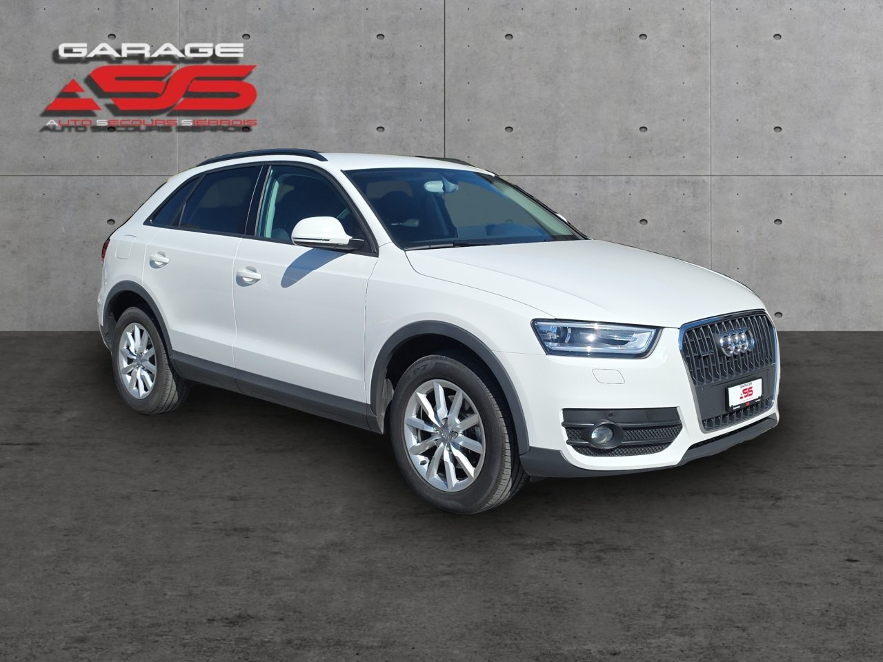 AUDI Q3 2.0 TFSI quattro S-tronic-image-6