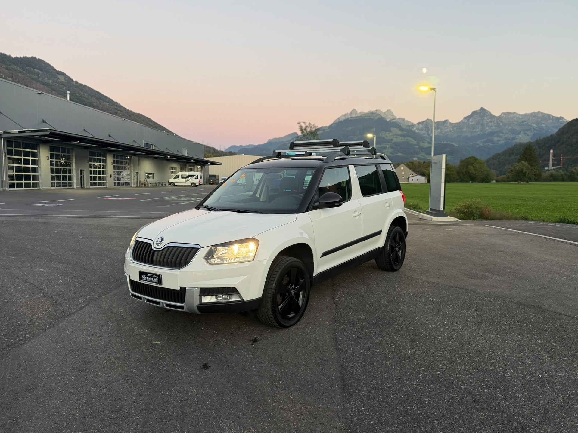 SKODA Yeti 1.8 TSI Monte Carlo 4x4-image-1