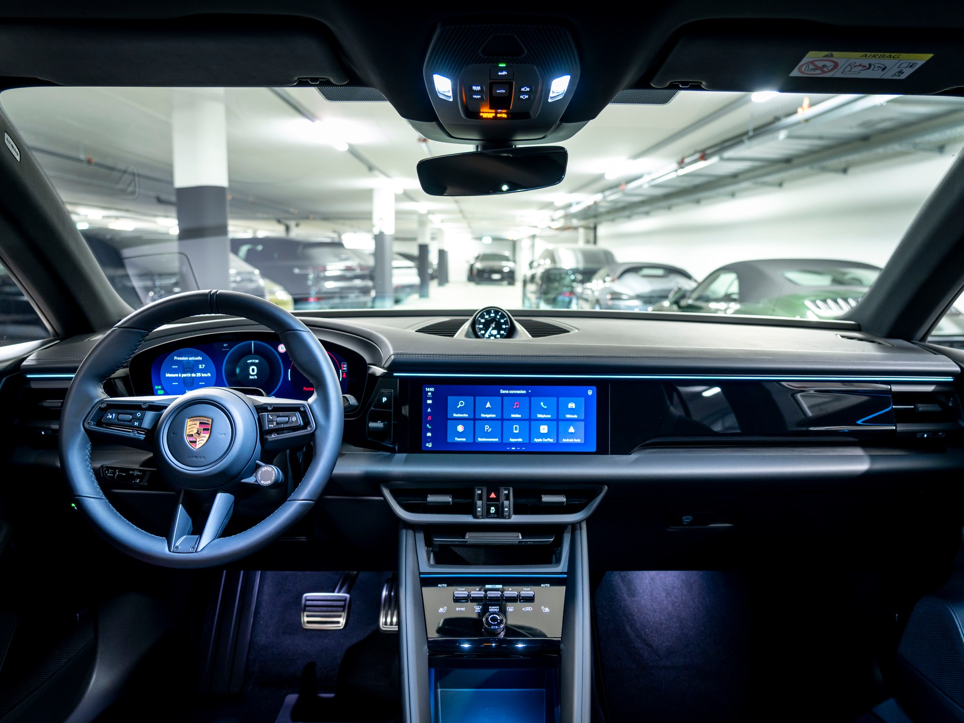 PORSCHE Macan 4 GTS 100kWh-image-23