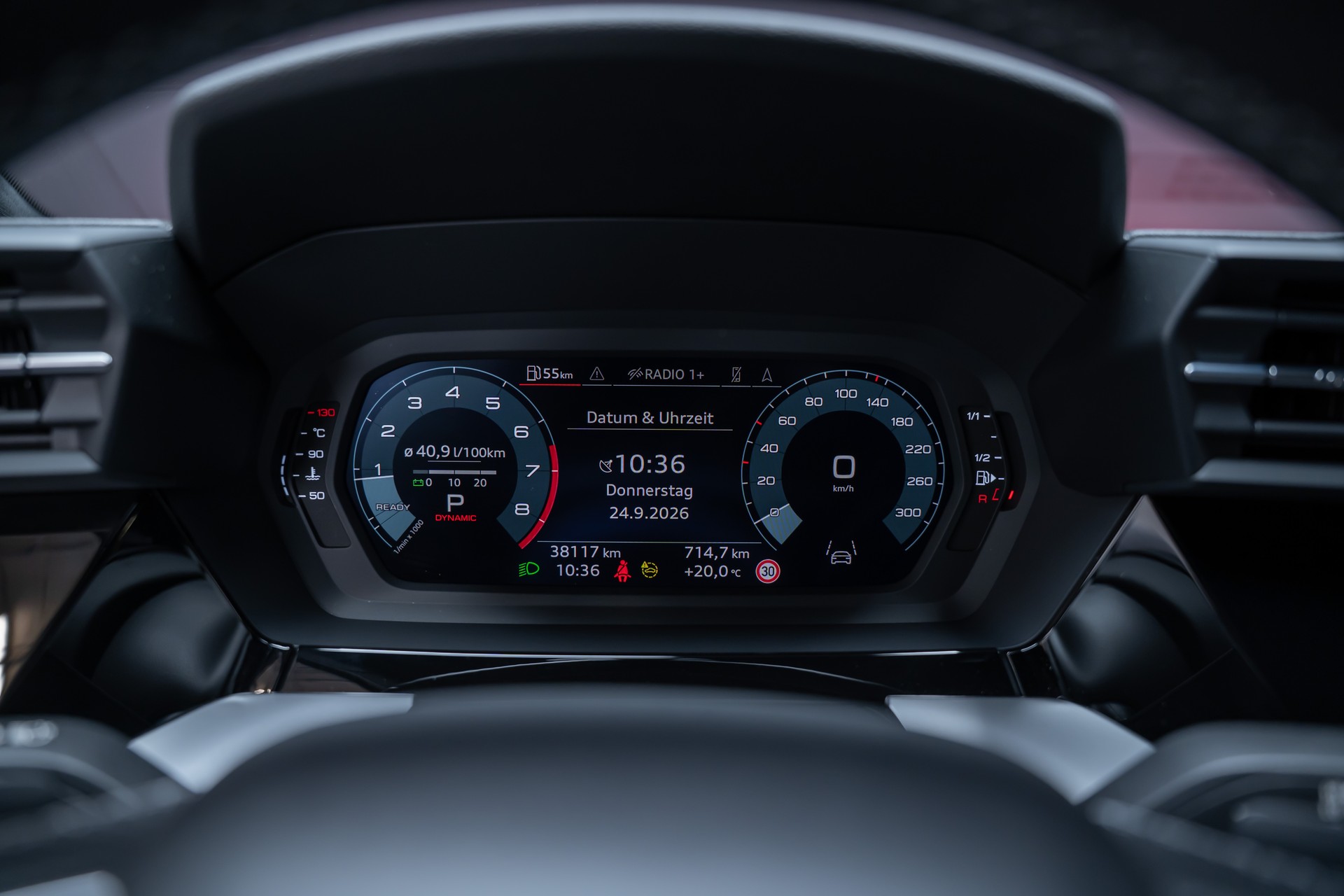AUDI S3 Limousine 2.0 TFSI quattro S-Tronic / Rückfahrkamera / Ambientebeleuchtung / Tempomat-image-25