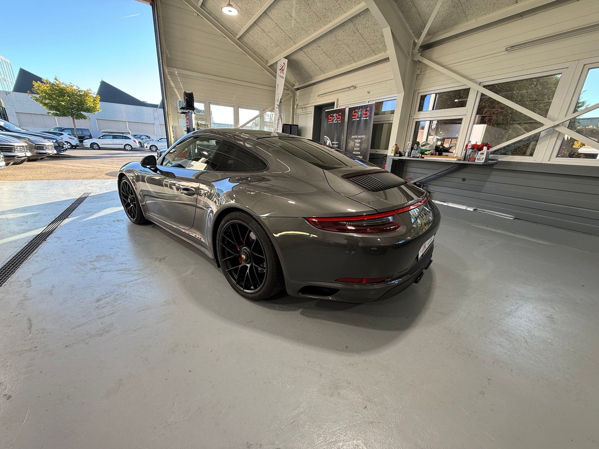 PORSCHE 911 Carrera 4 GTS PDK 991.2.-image-6