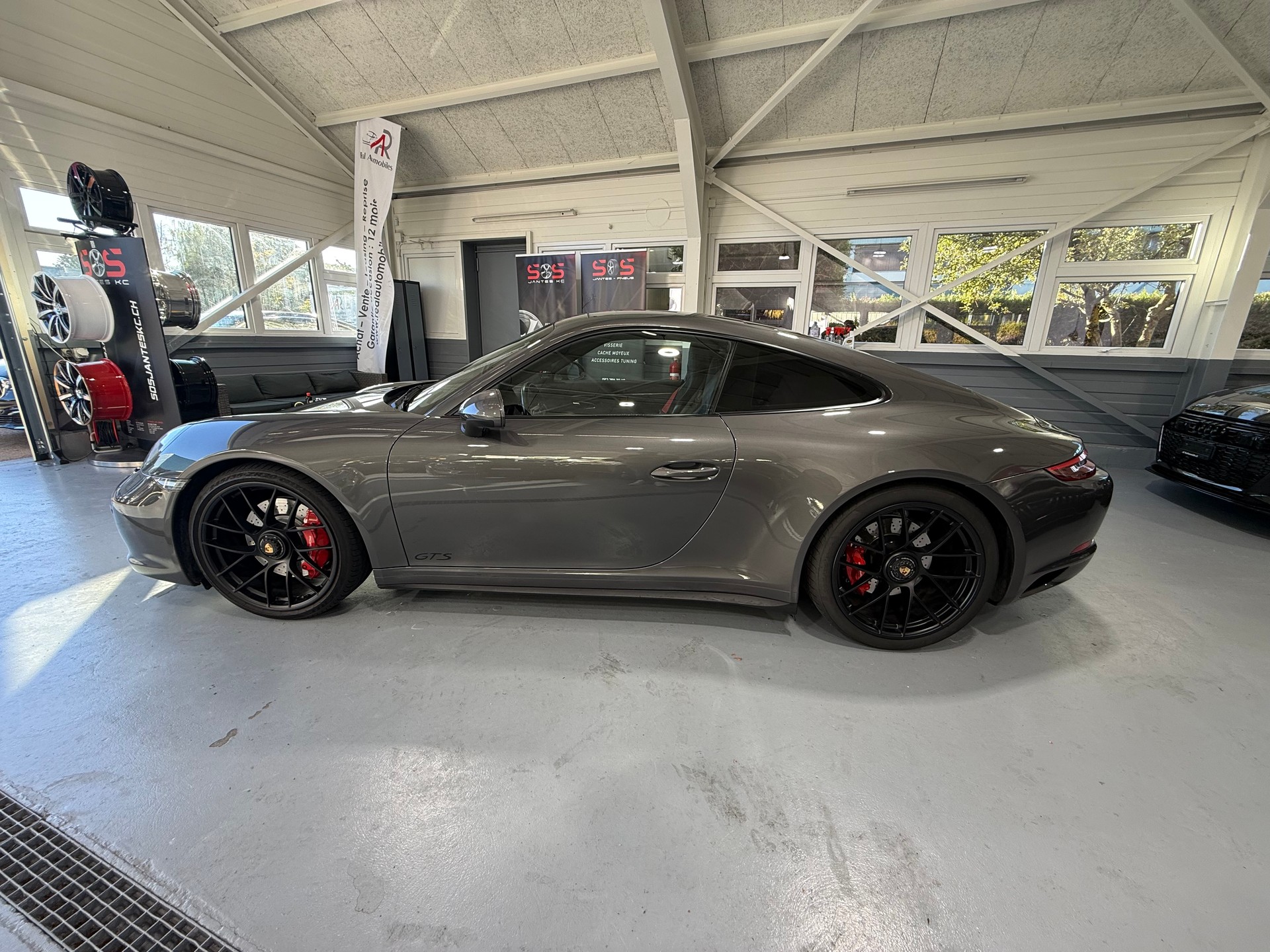 PORSCHE 911 Carrera 4 GTS PDK 991.2.-image-7